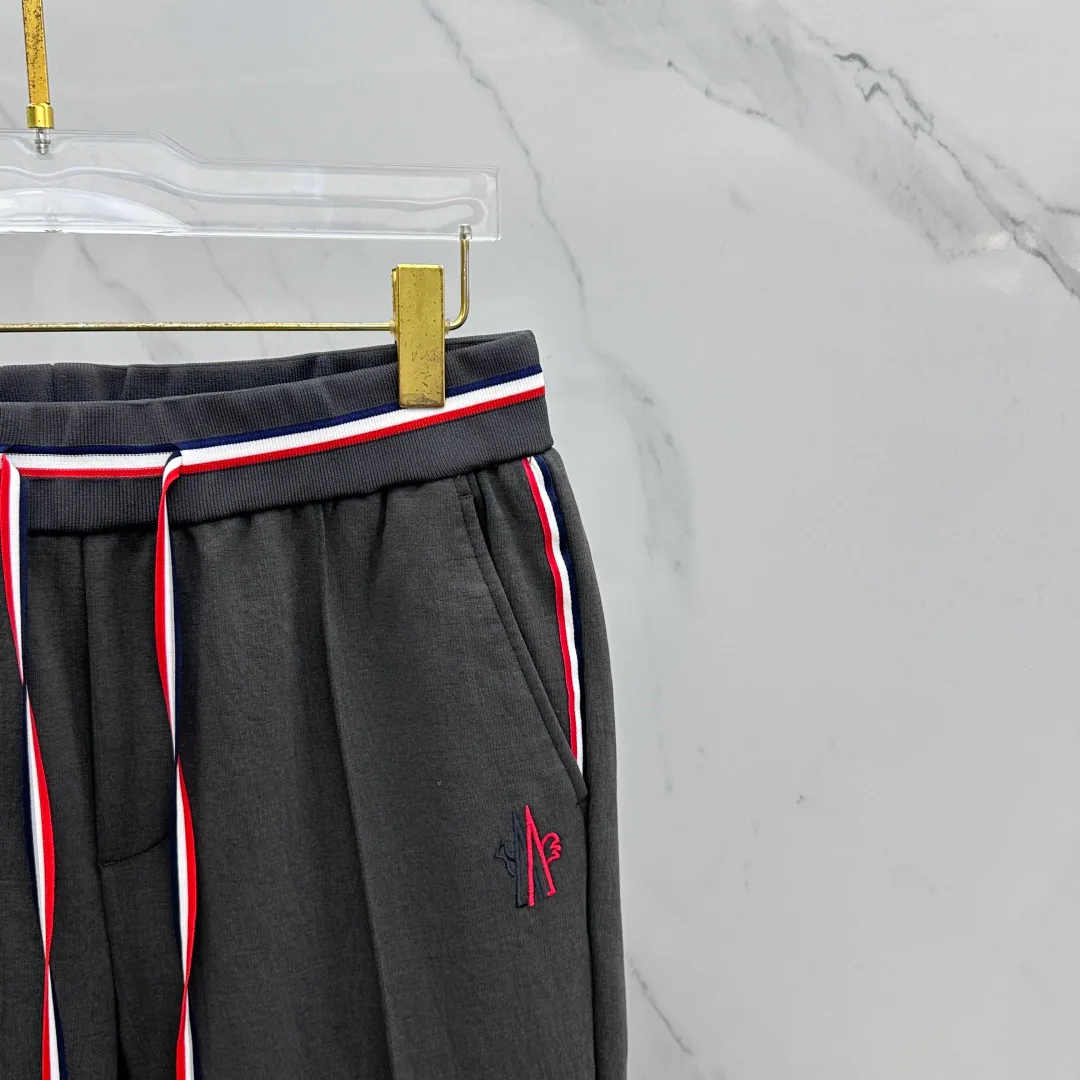 Брюки Мужские Moncler 18596895