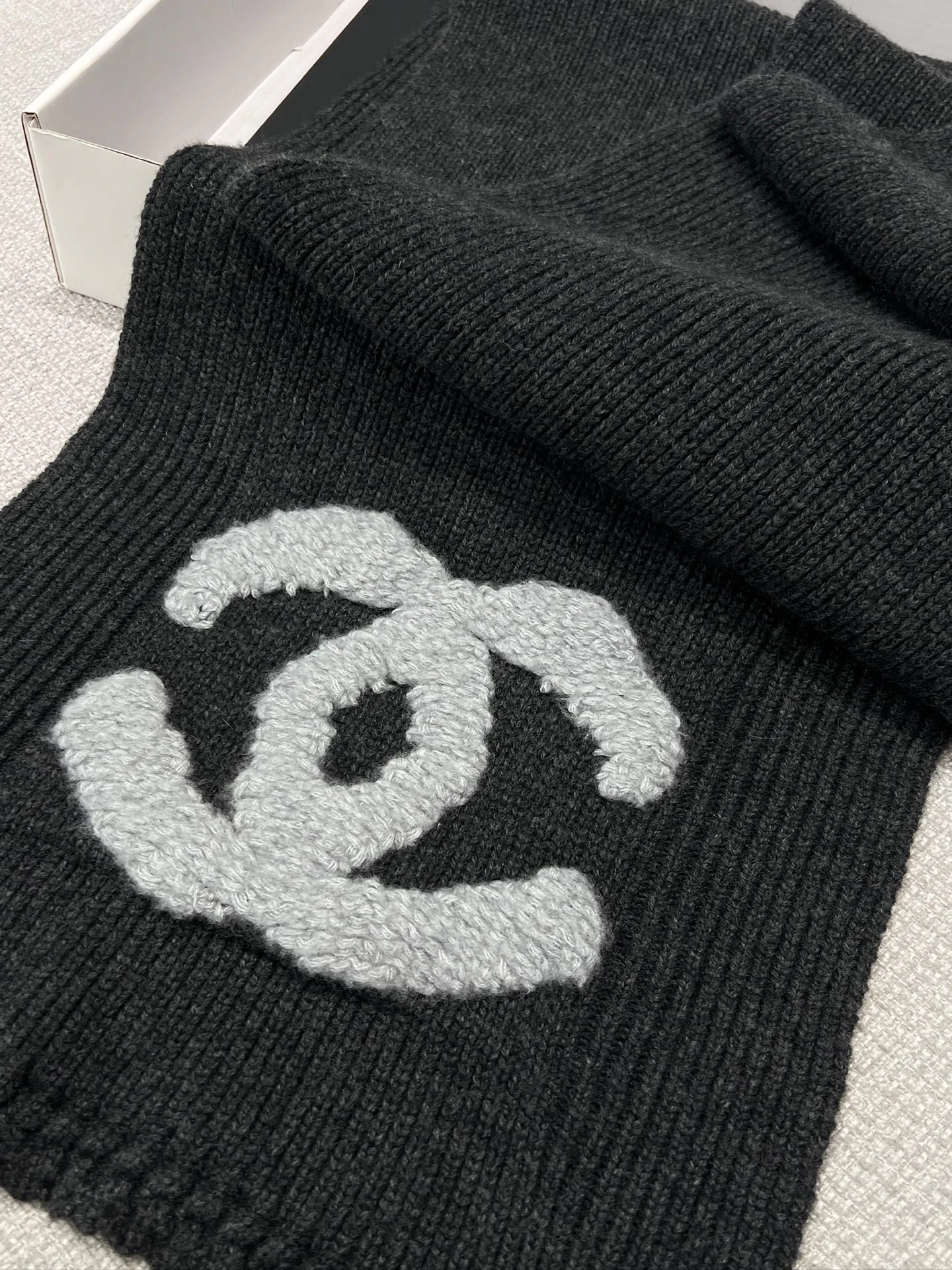 Scarves CHANEL 17913679