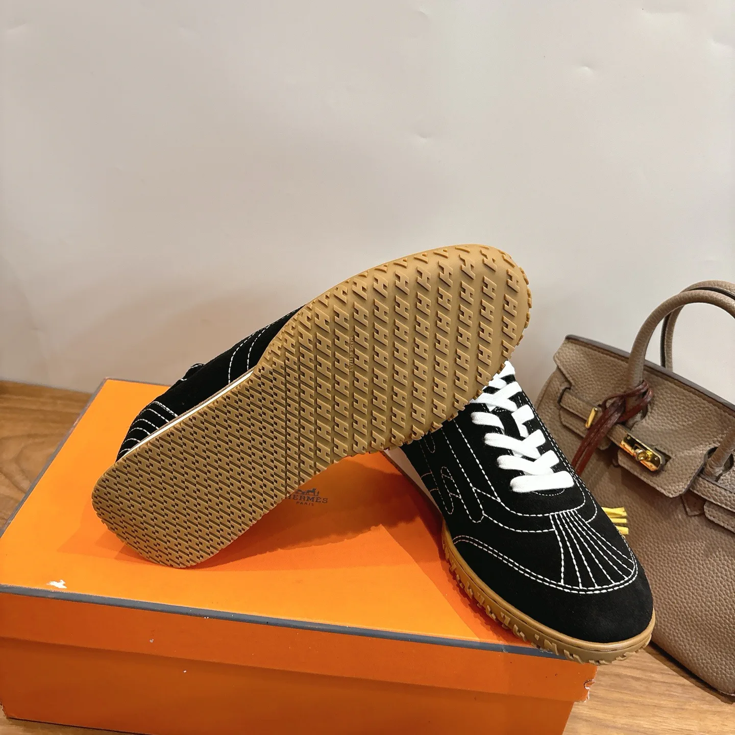 Women's Sneakers HERMES 18006066