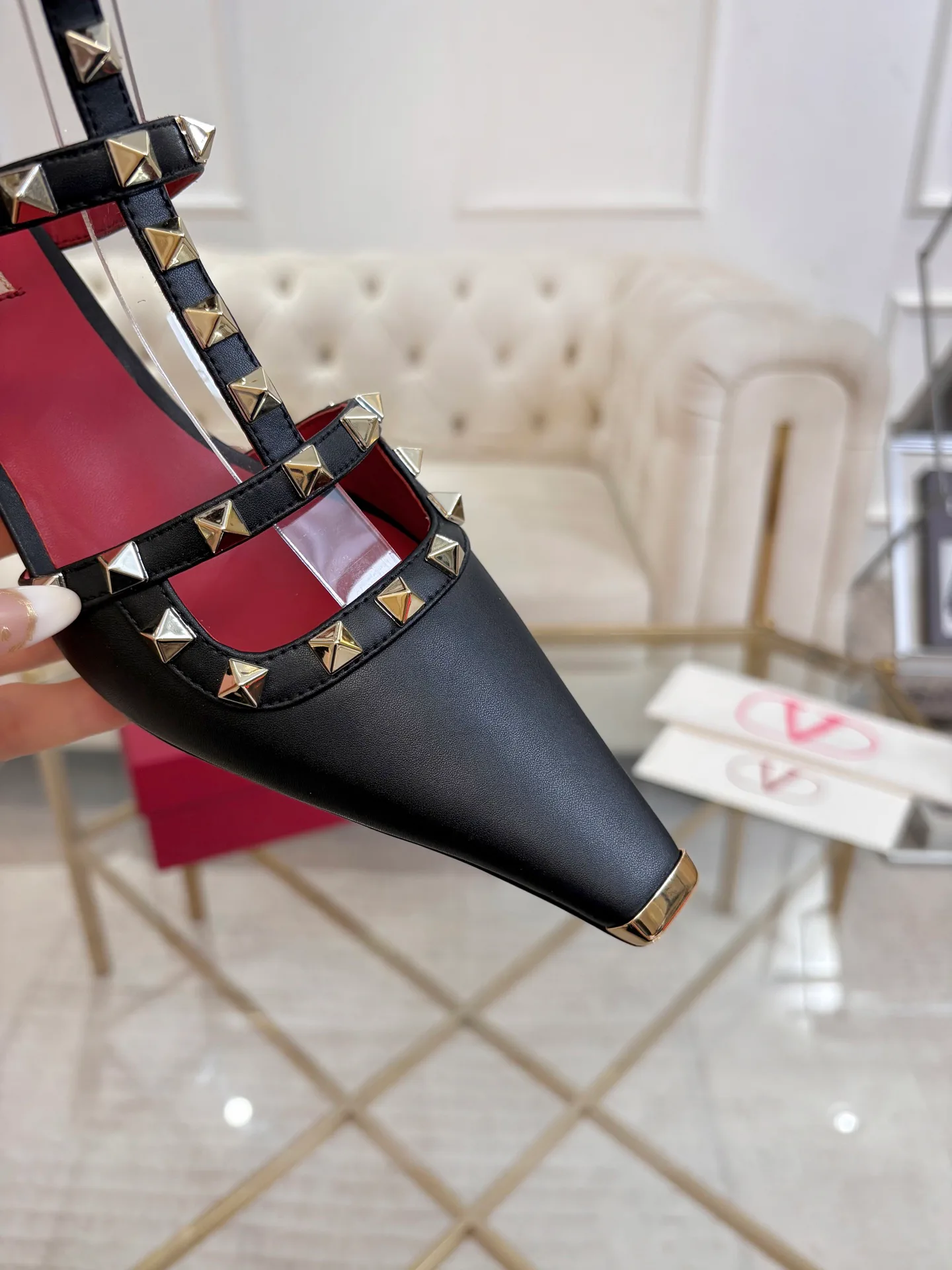 Women's Open-Toe Sandals VALENTINO 17843940