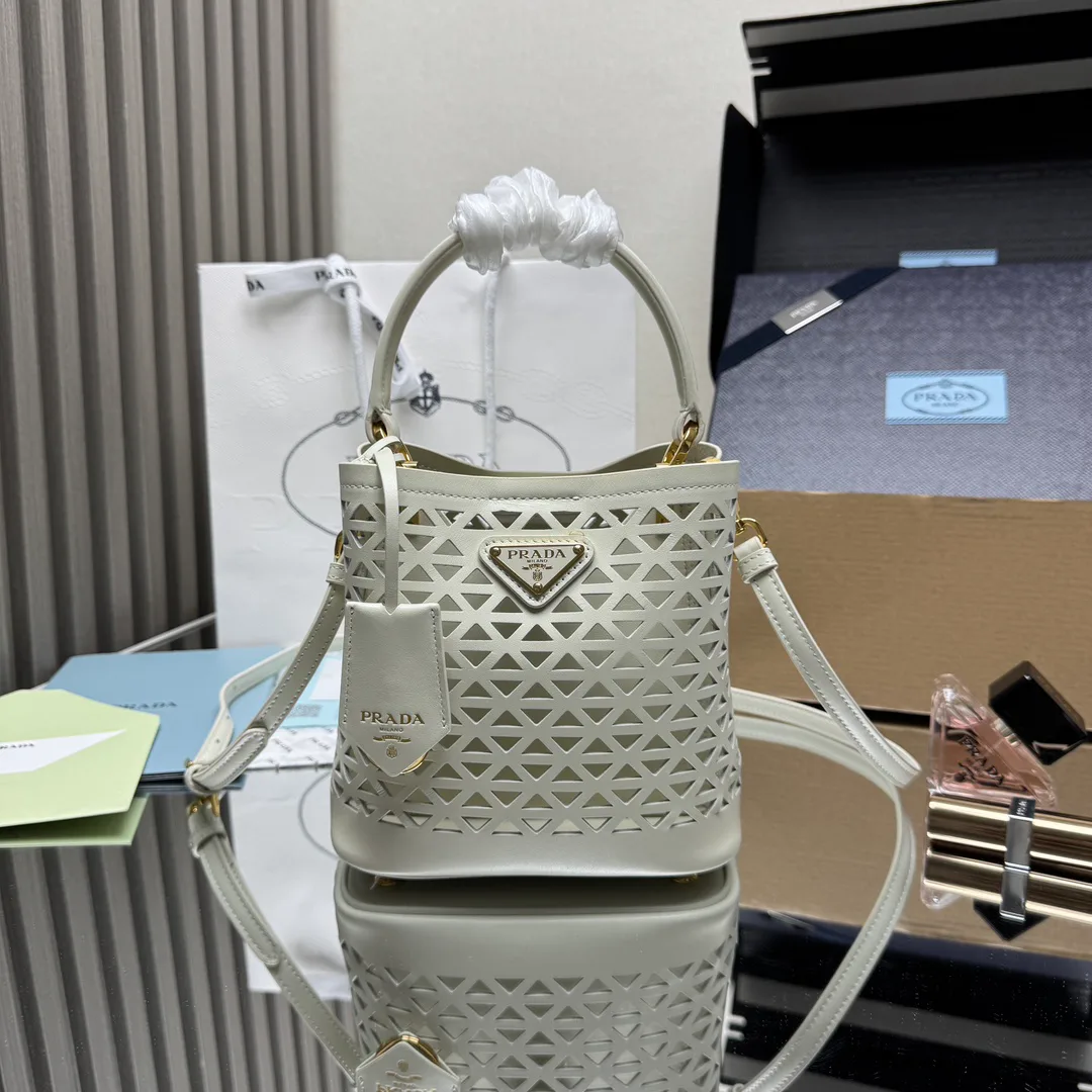 Women's Classic Handbags PRADA 18323060