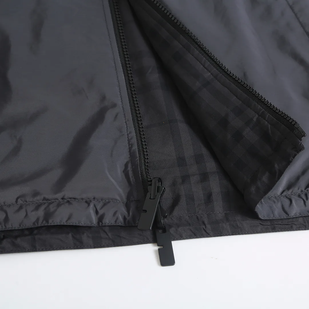 Women's Jackets And Down Jackets BURBERRY 18045919