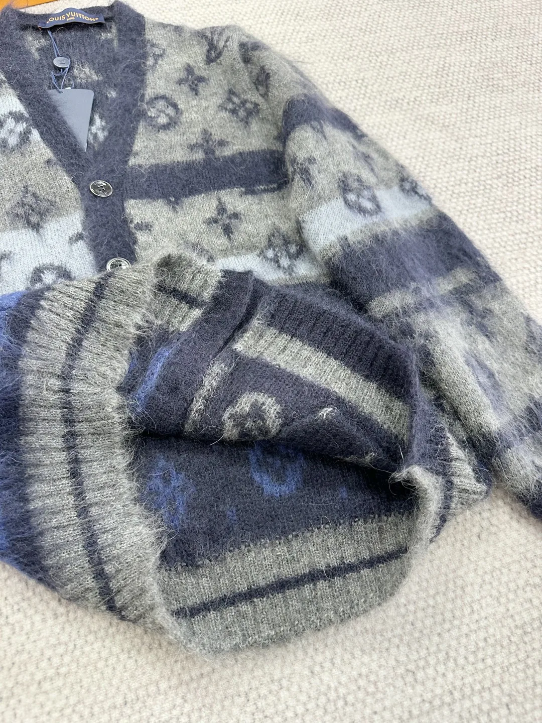 Women's Jumpers And Sweaters LOUIS VUITTON 18189372