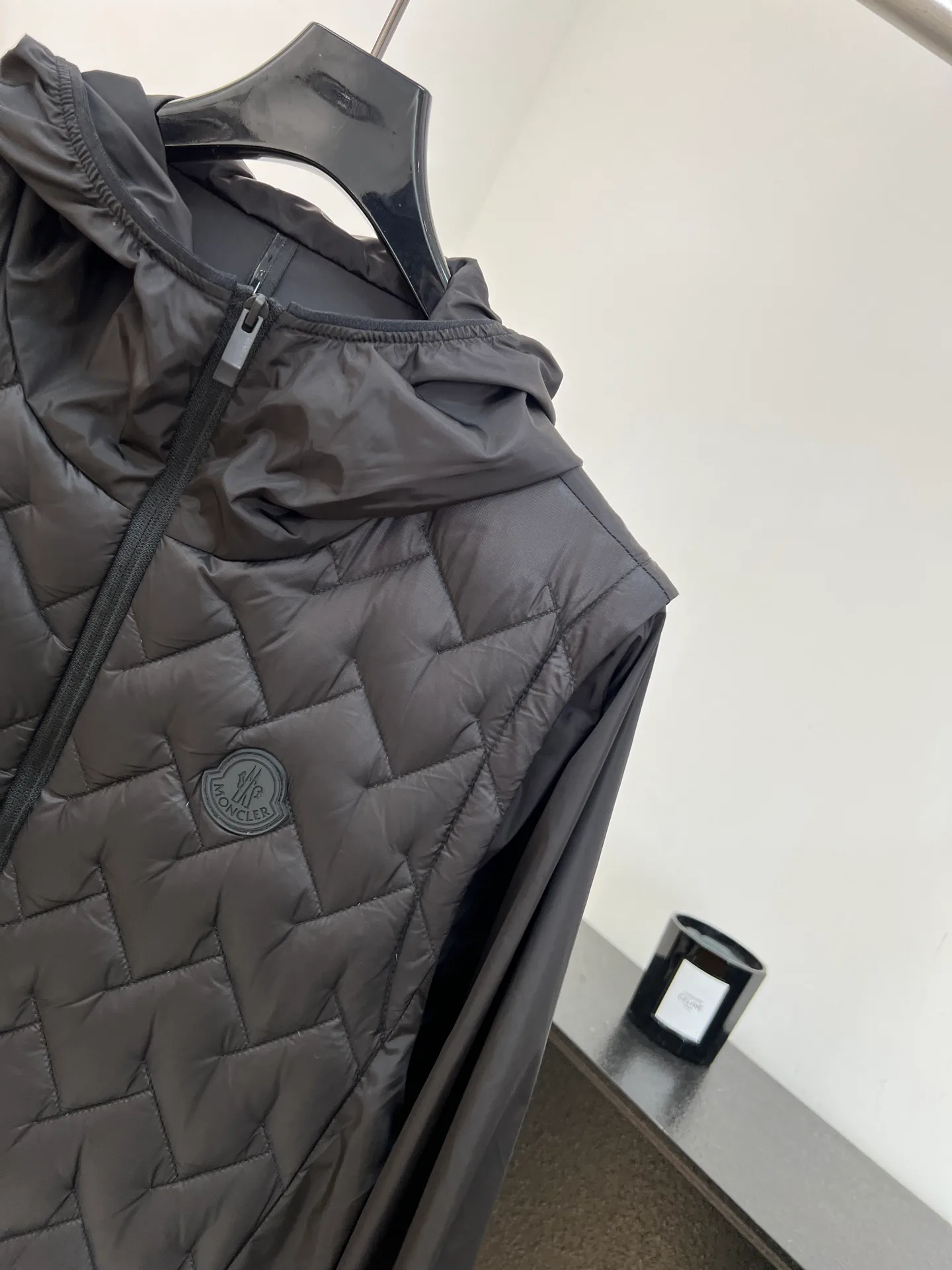 Women's Jackets And Down Jackets MONCLER 17923110