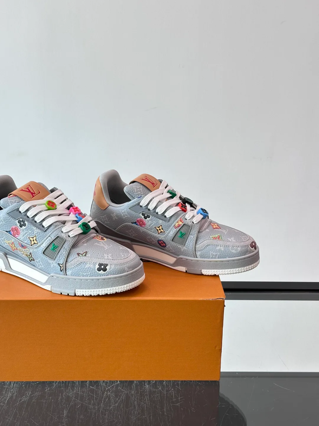 Men's Sneakers LOUIS VUITTON 18400622