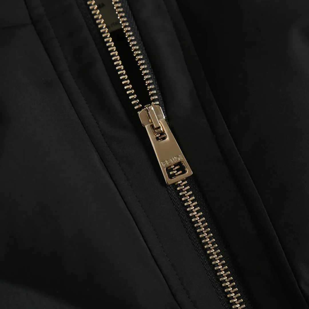 Women's Jackets And Down Jackets FENDI 18048552
