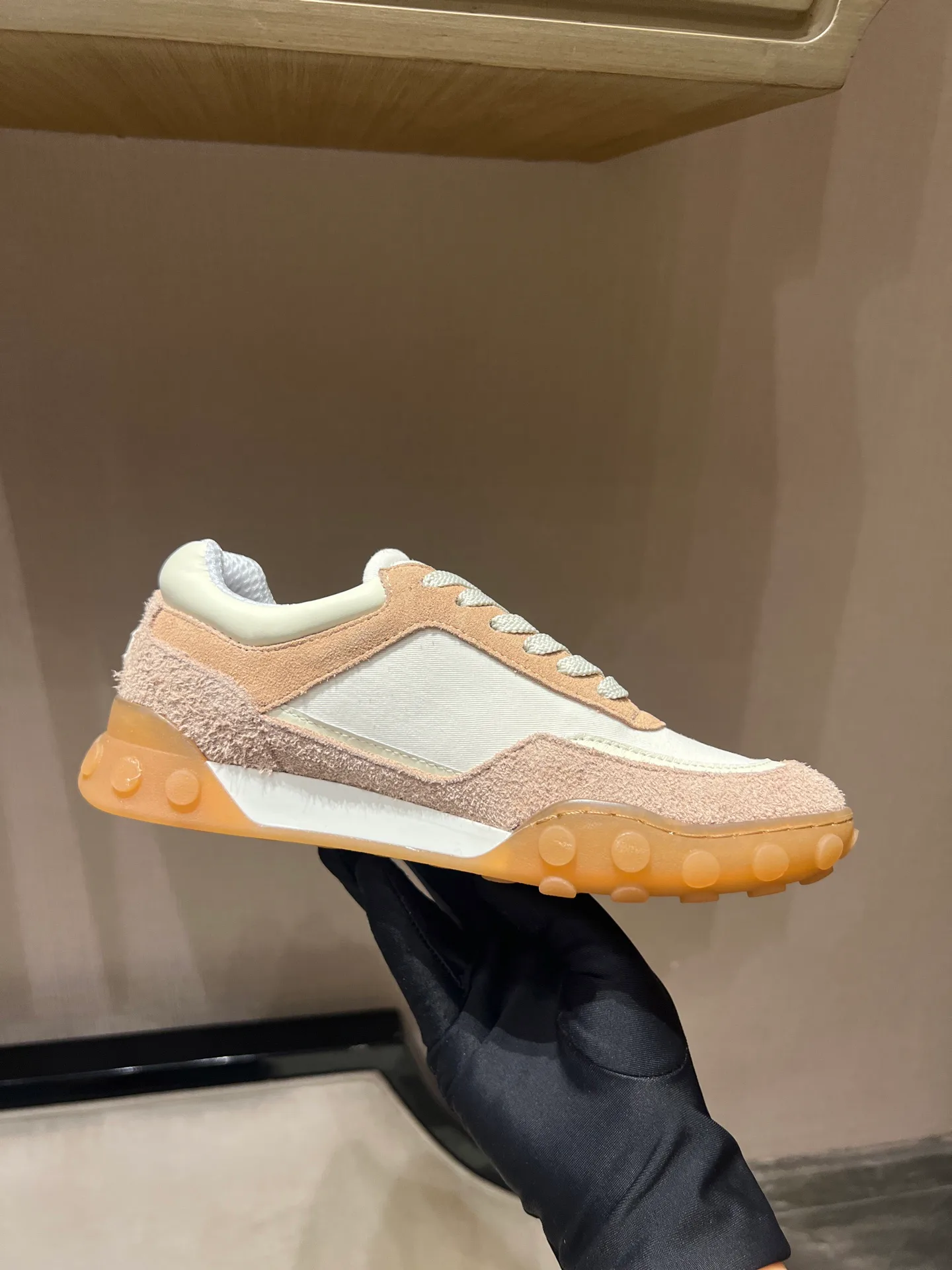 Women's Sneakers CHANEL 18020123