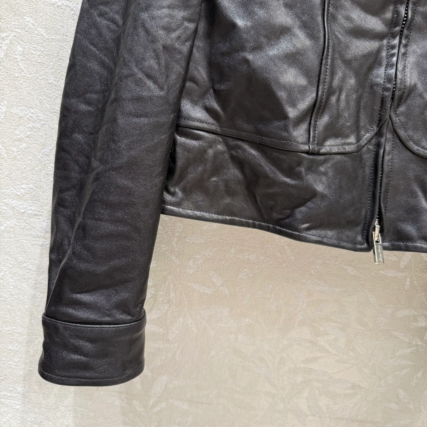 Women's Leather Jackets And Sheepskin Coats MIU MIU 18172602