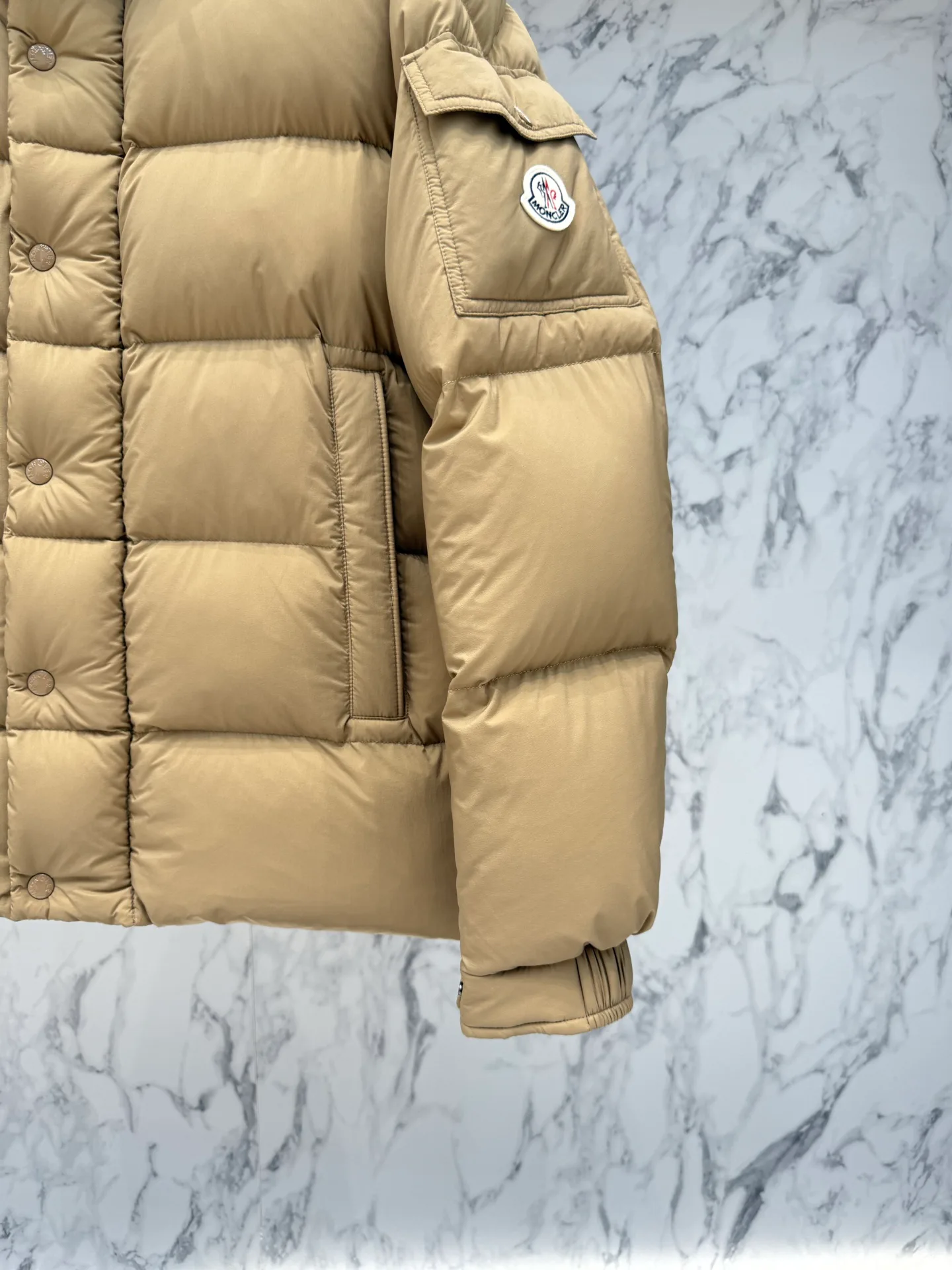 Men's Jackets And Down Jackets MONCLER 17867333