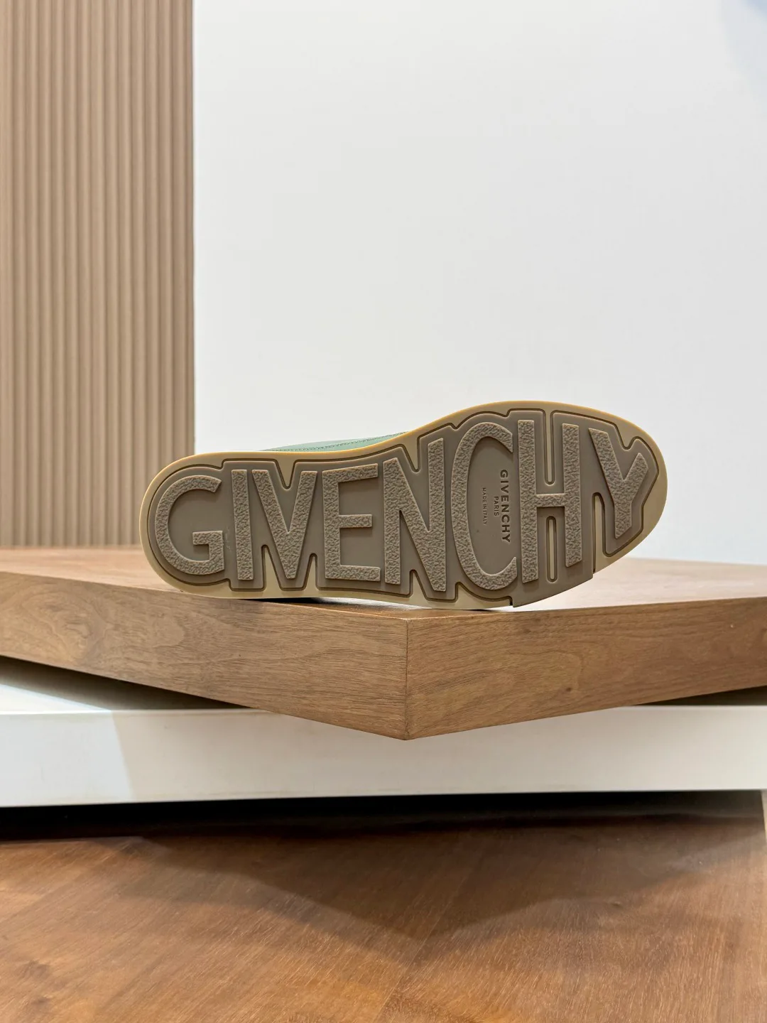 Кроссовки Мужские Givenchy 18642016