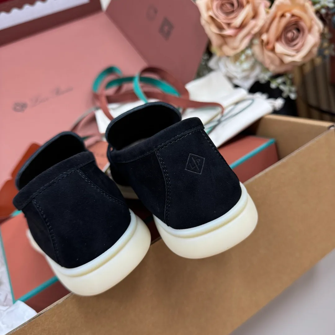 Women's Loafers And Moccasins LORO PIANA 17780256