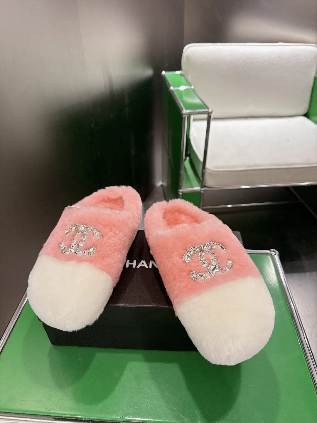 Women's Slippers CHANEL 18053389