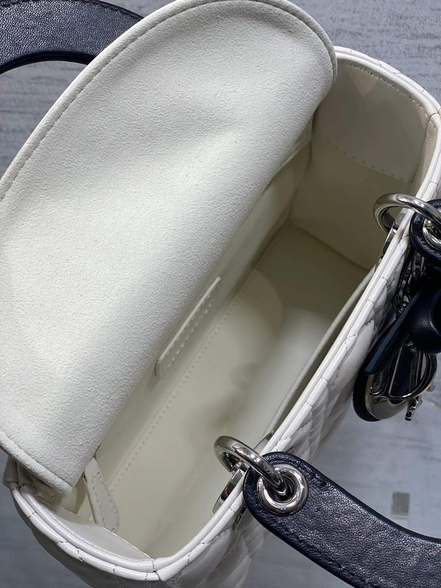 Women's Classic Handbags CHRISTIAN DIOR 17795011