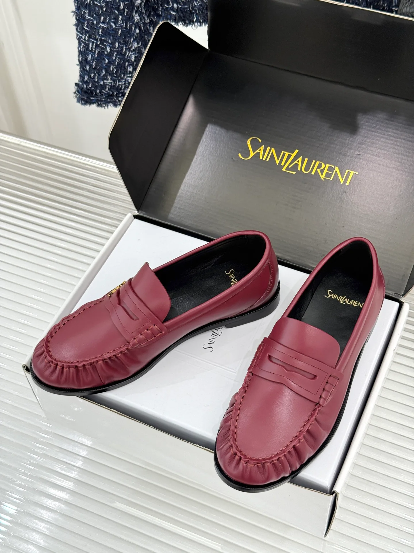 Women's Loafers And Moccasins SAINT LAURENT 17514977