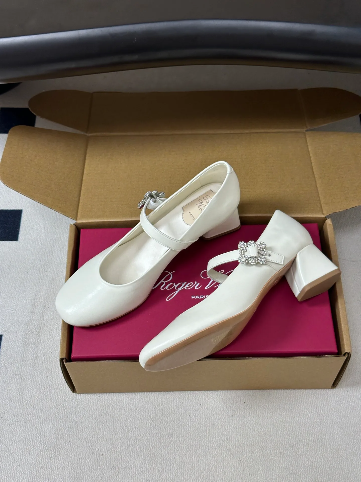 Women's Heels ROGER VIVIER 18041484