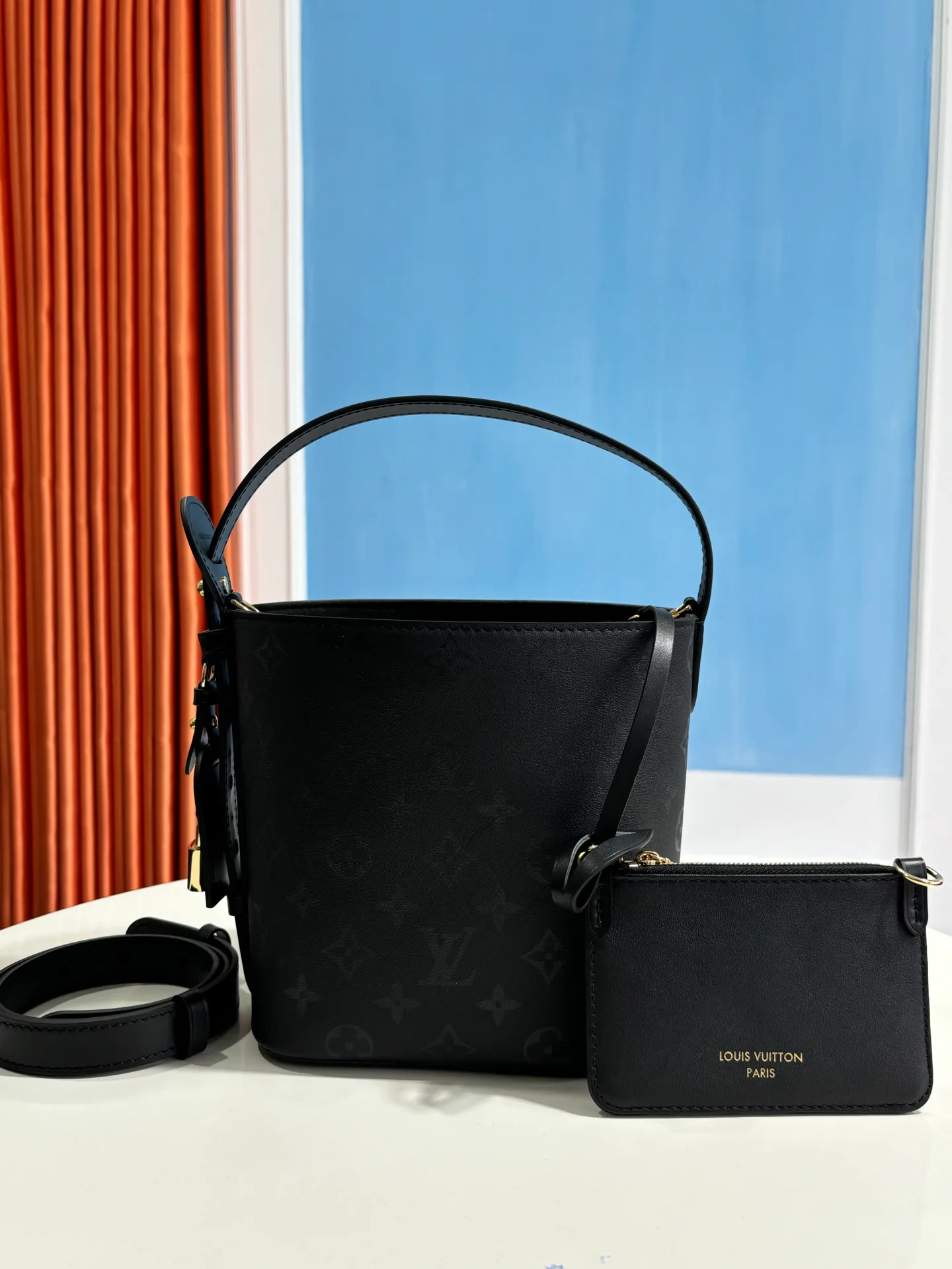 Women's Classic Handbags LOUIS VUITTON 18409422