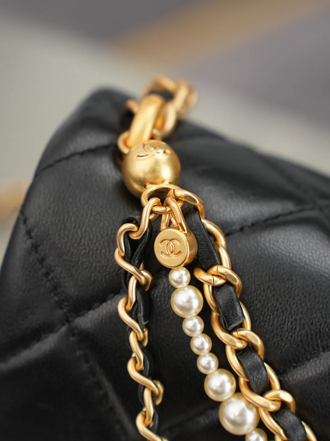 Women's Classic Handbags CHANEL 17498582