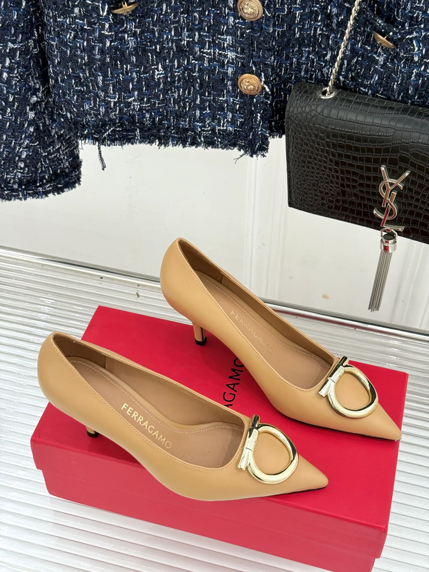 Women's Heels SALVATORE FERRAGAMO 18104109