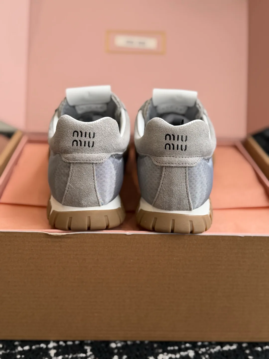 Women's Sneakers MIU MIU 17804443