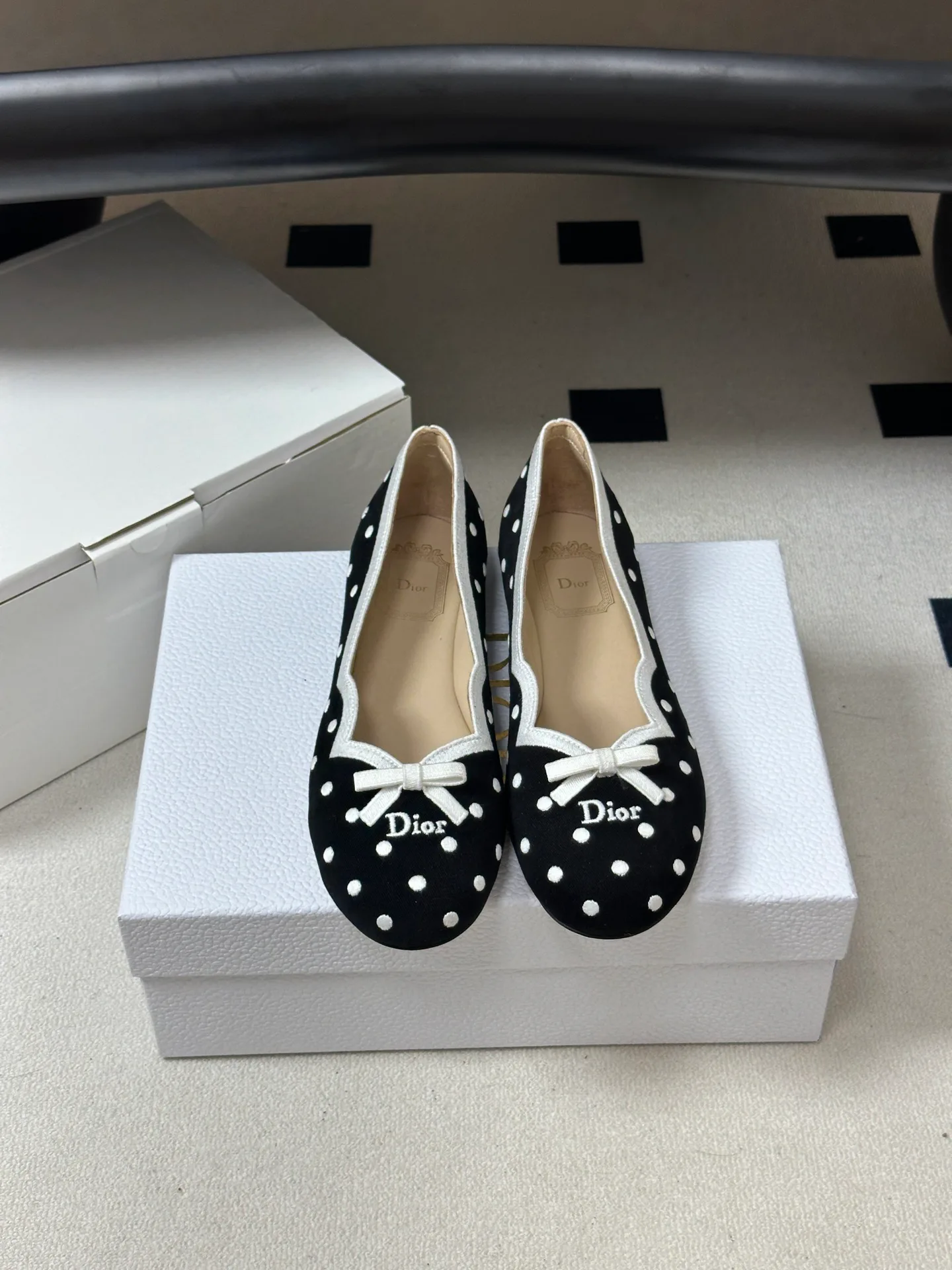 Women's Ballet Flats CHRISTIAN DIOR 18041478