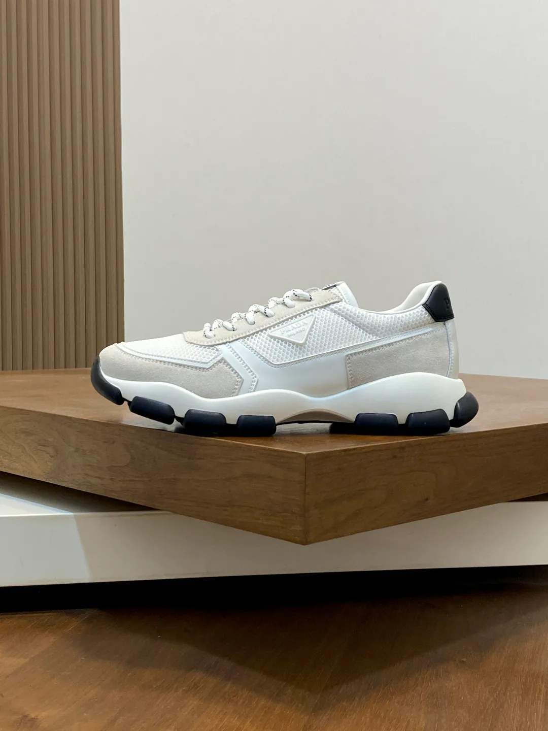 Men's Sneakers PRADA 18055225