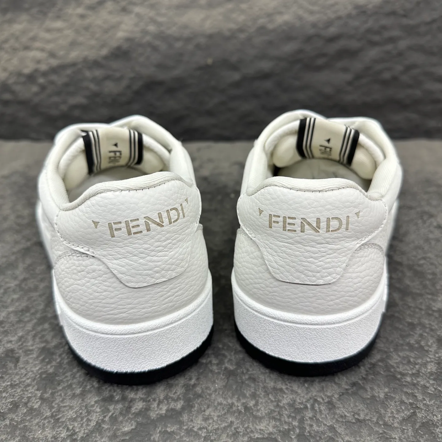 Men's Sneakers FENDI 18154161