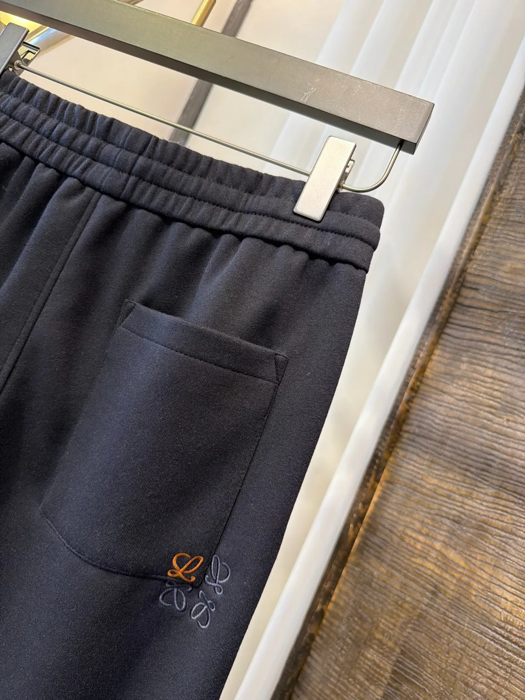 Women's Trousers LOEWE 17925002