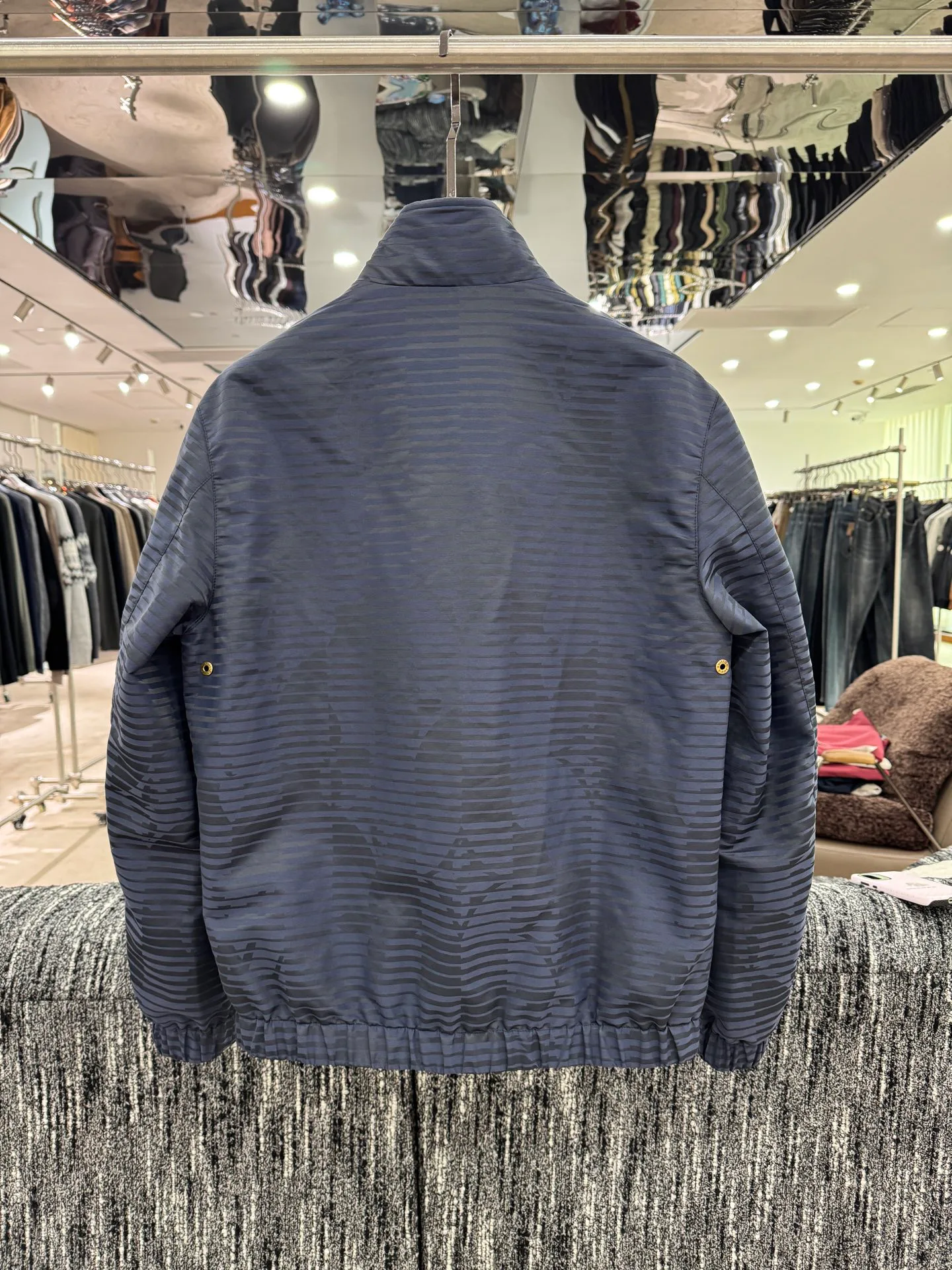 Men's Jackets And Down Jackets LOUIS VUITTON 18084162