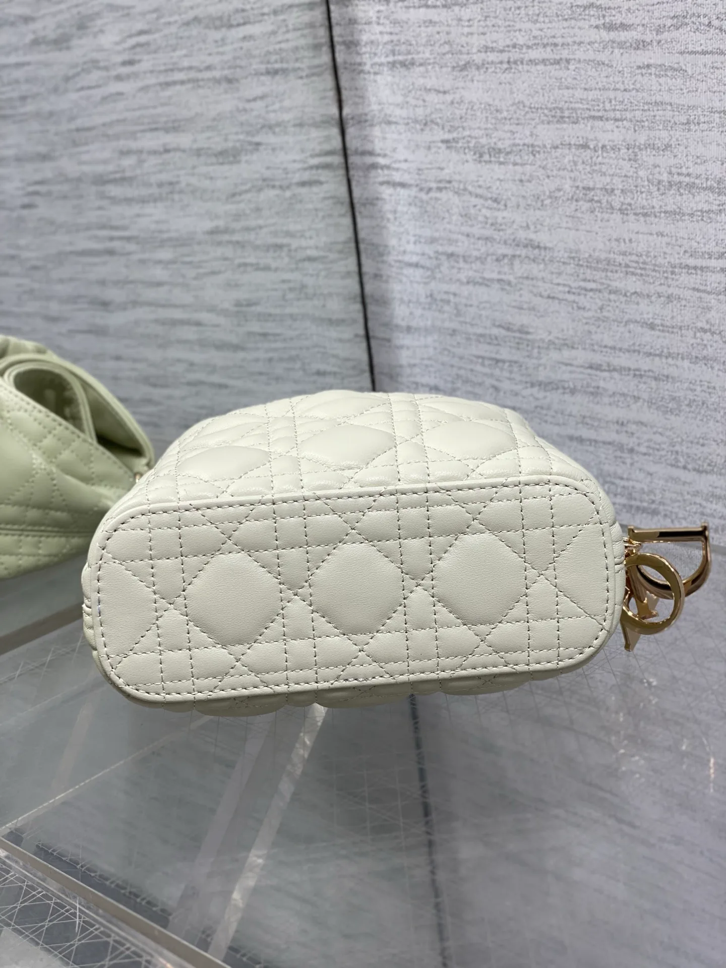 Women's Classic Handbags CHRISTIAN DIOR 18242108