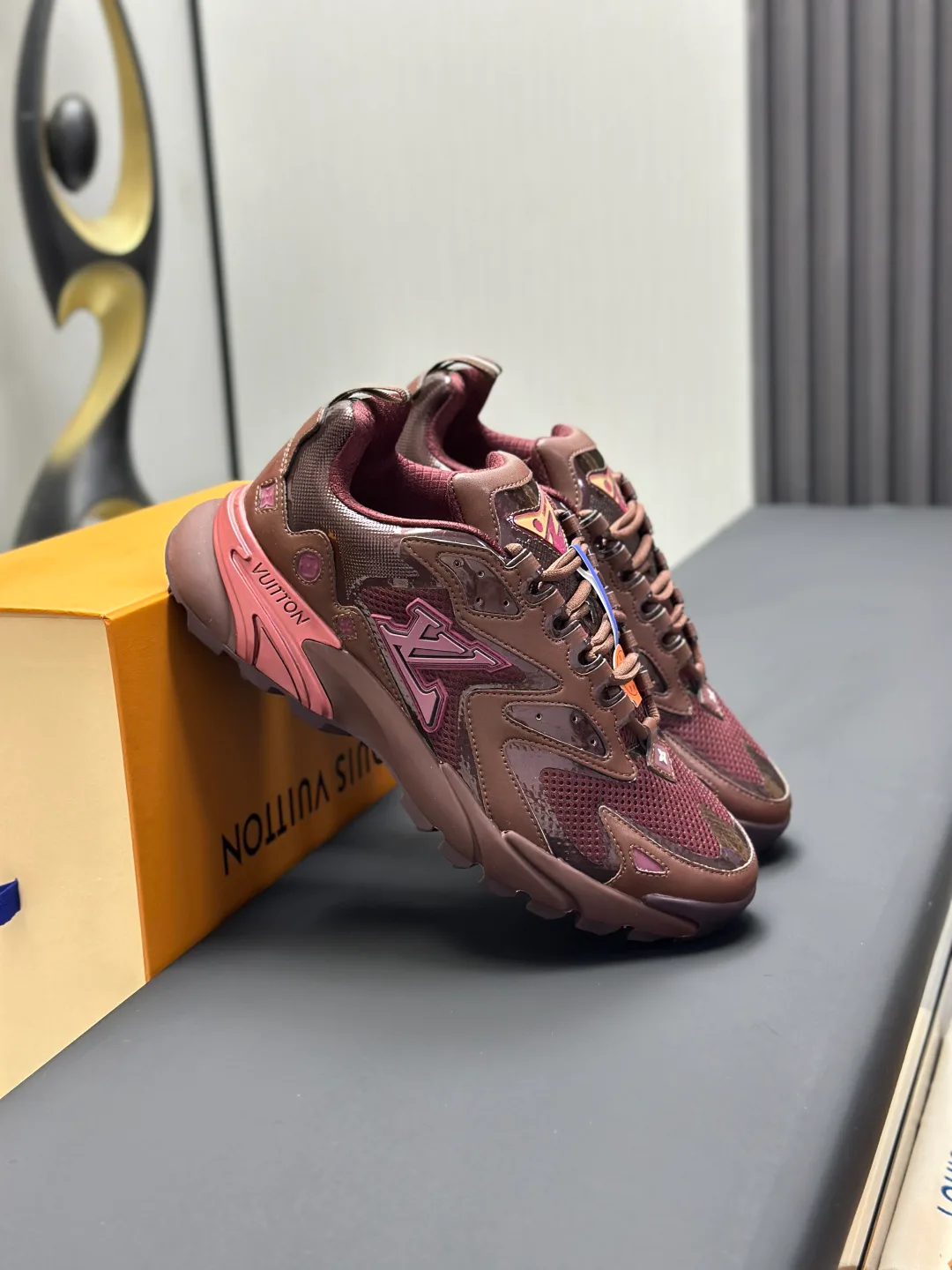 Women's Sneakers LOUIS VUITTON 18211991