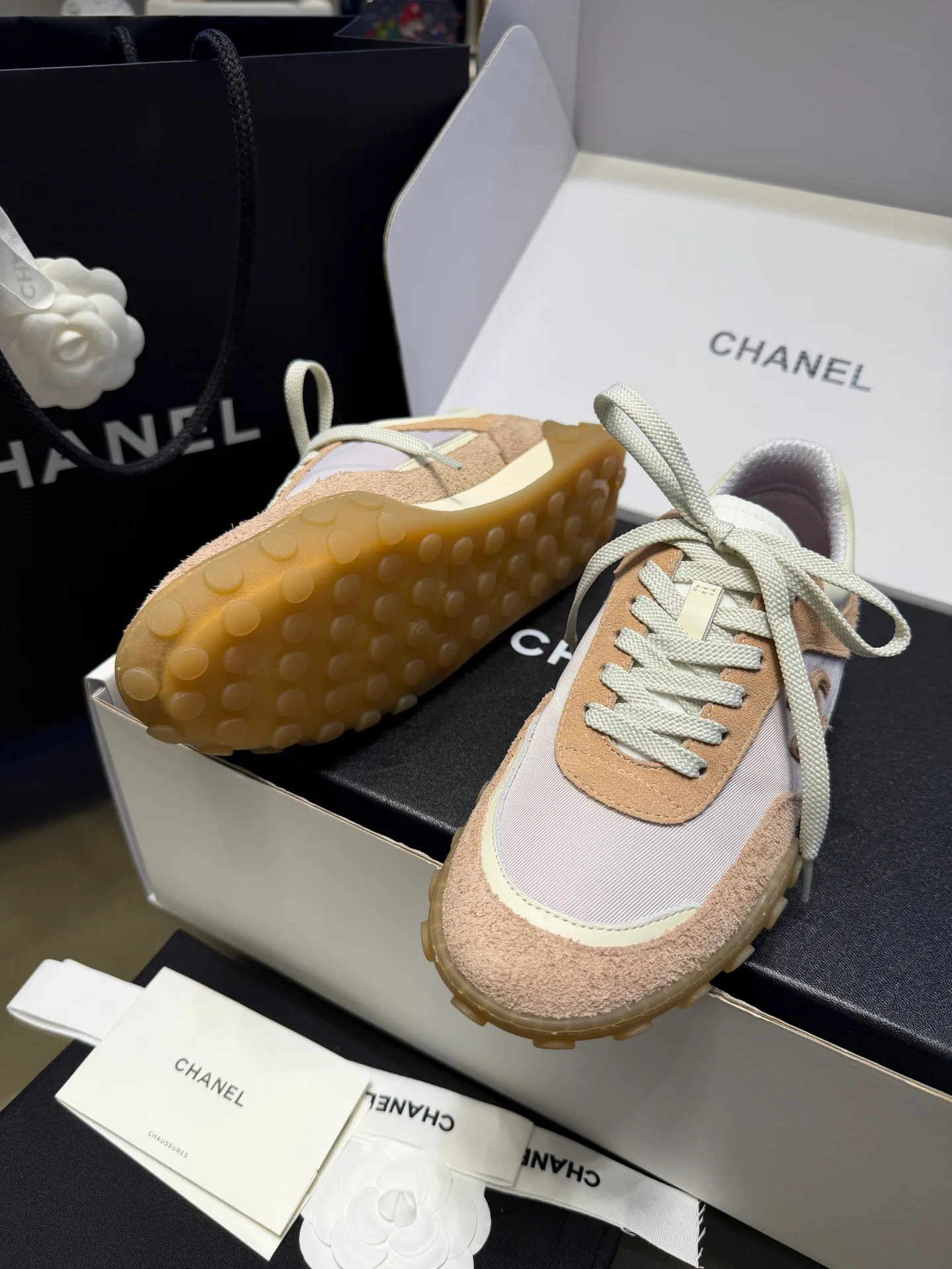 Women's Sneakers CHANEL 17877260