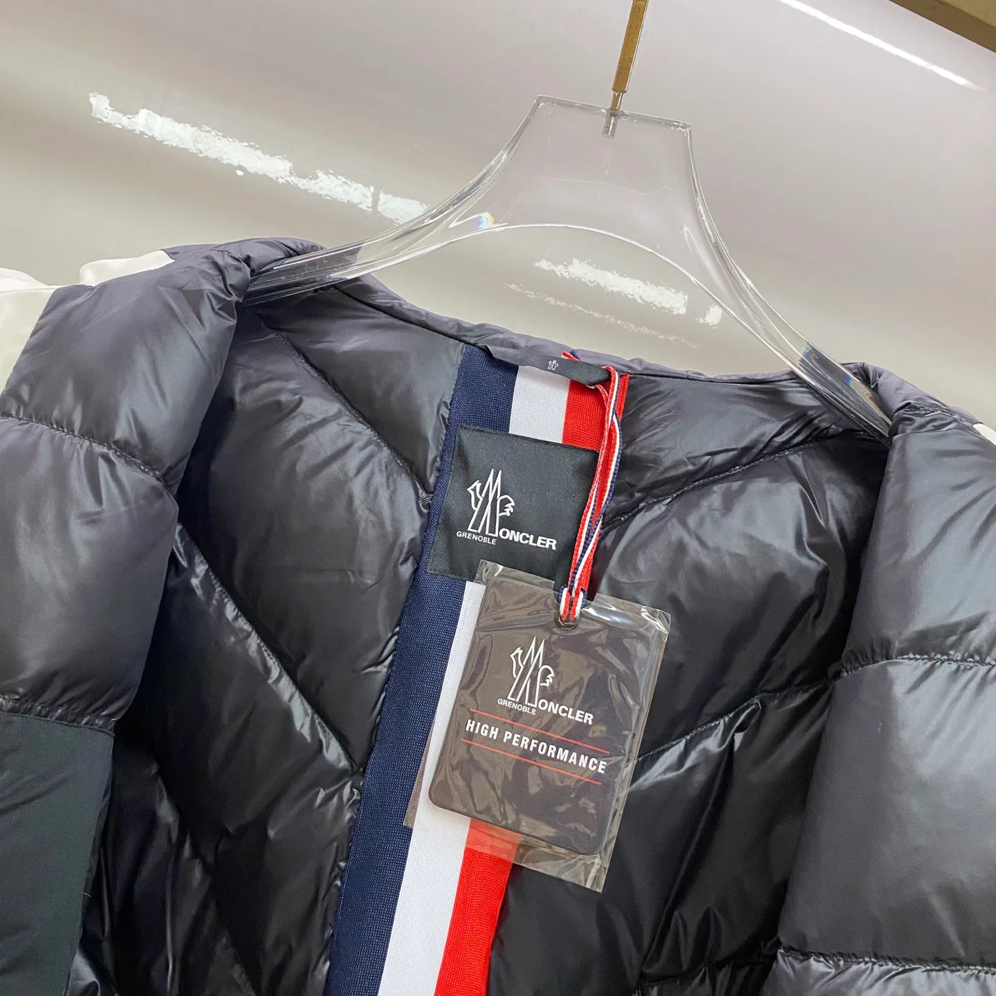 Men's Jackets And Down Jackets MONCLER 18029252