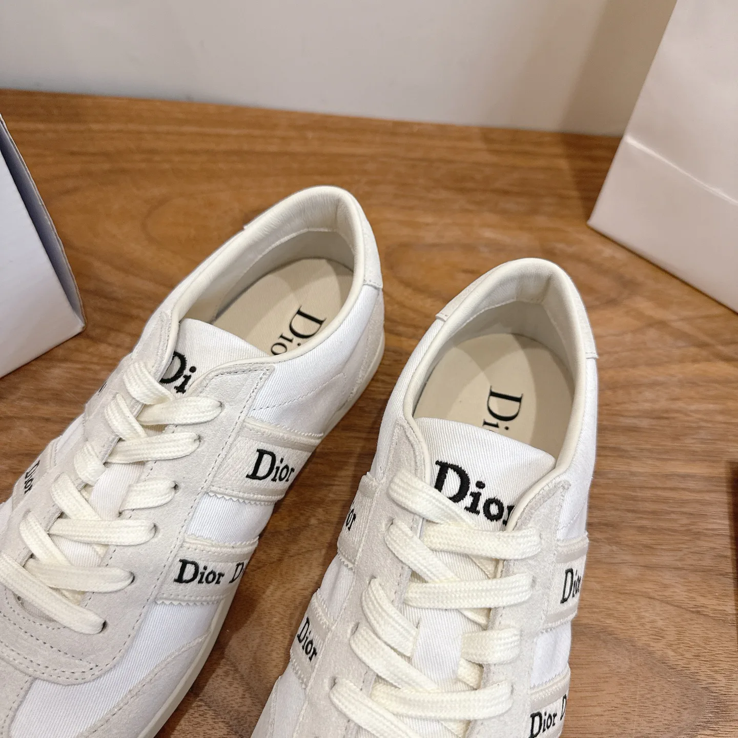 Women's Sneakers CHRISTIAN DIOR 17467321