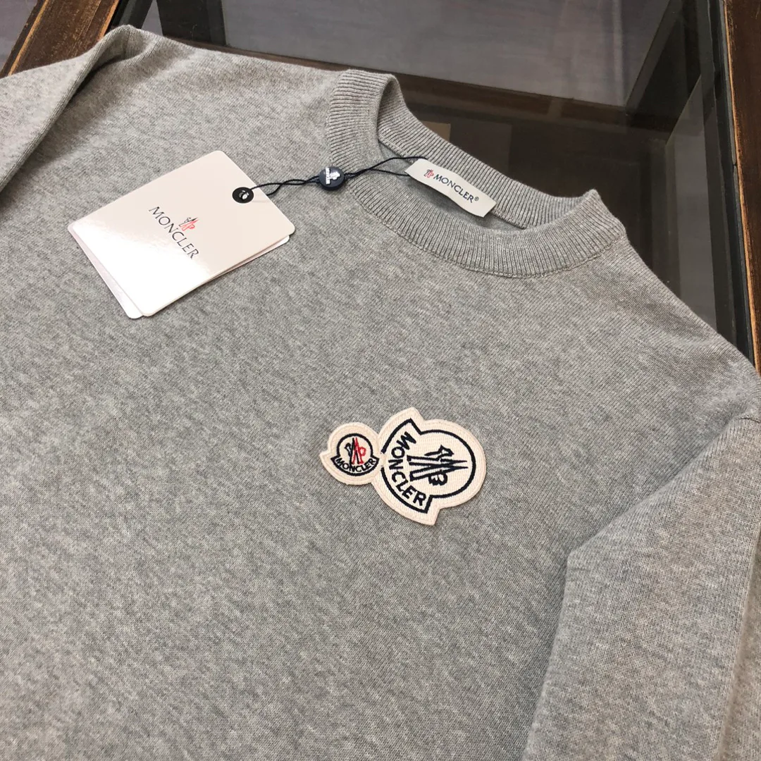 Men's Jumpers And Sweaters MONCLER 18002347