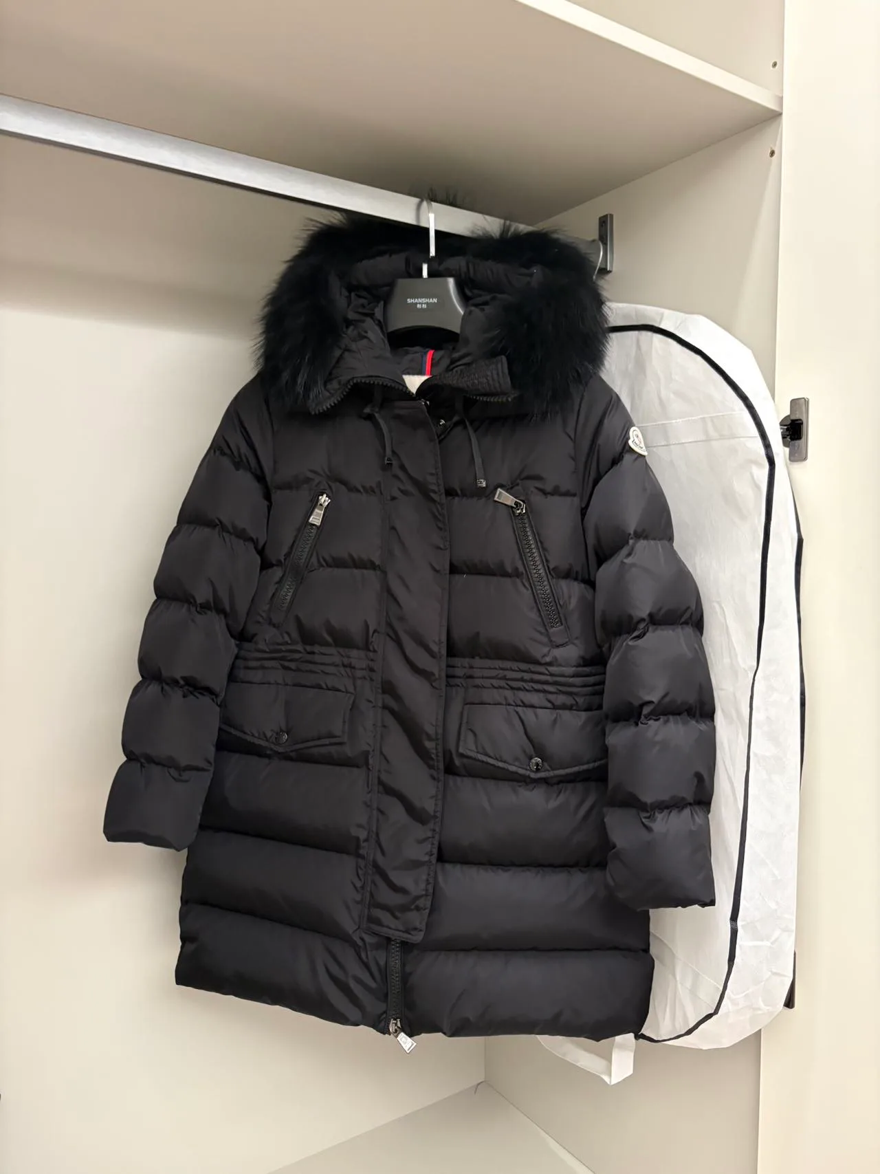 Men's Jackets And Down Jackets MONCLER 18383063