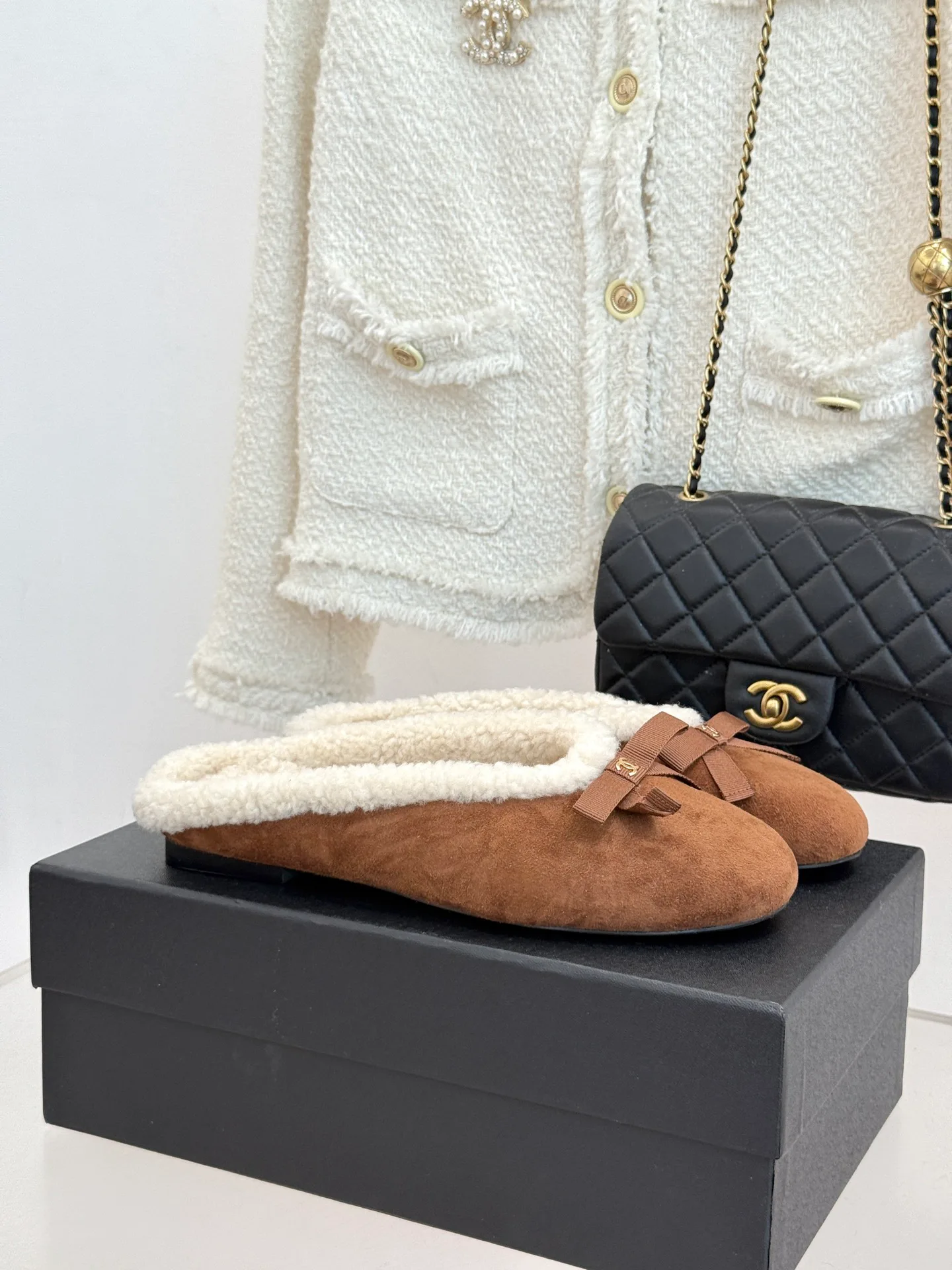 Women's Mules And Clogs CHANEL 17938390