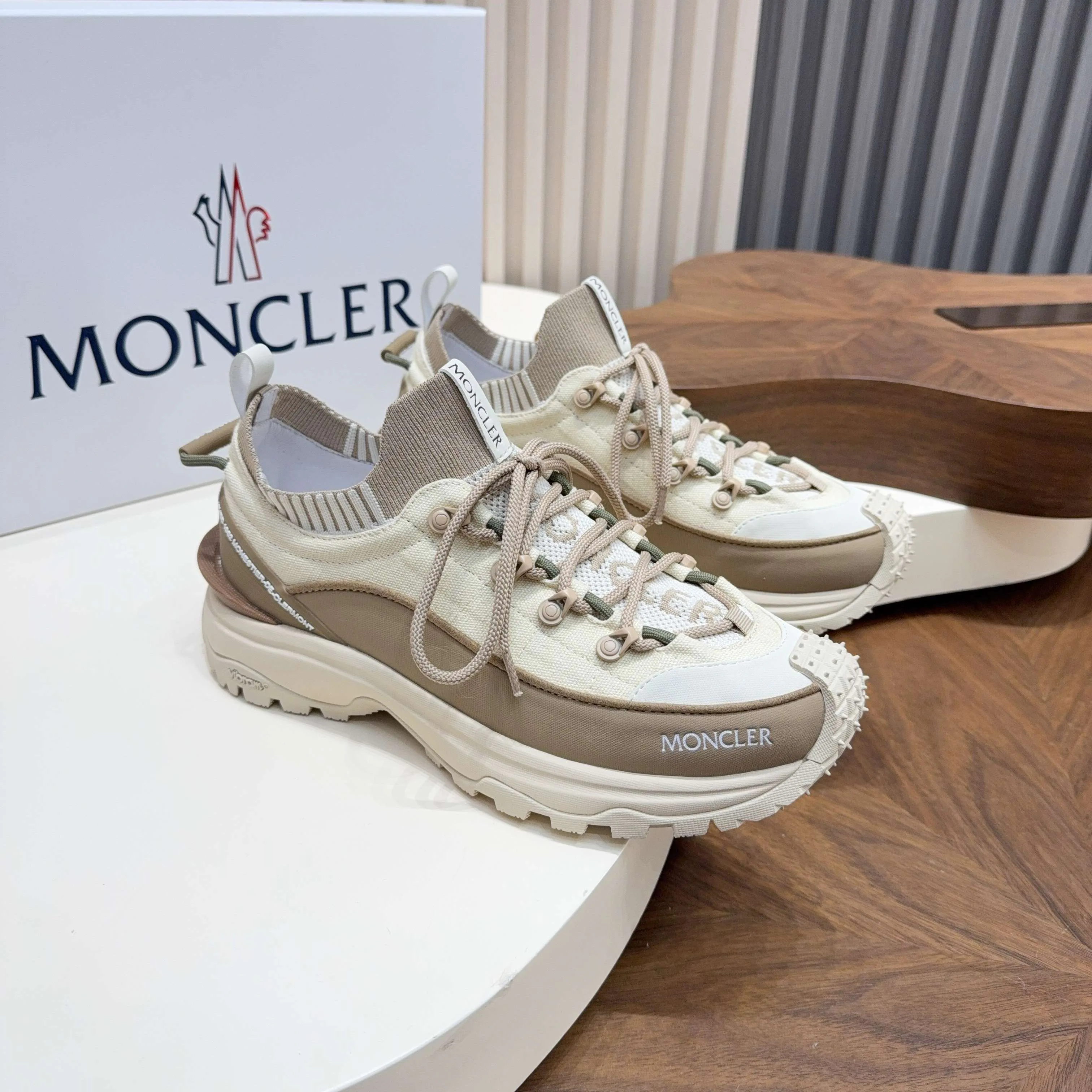 Women's Sneakers MONCLER 18116735