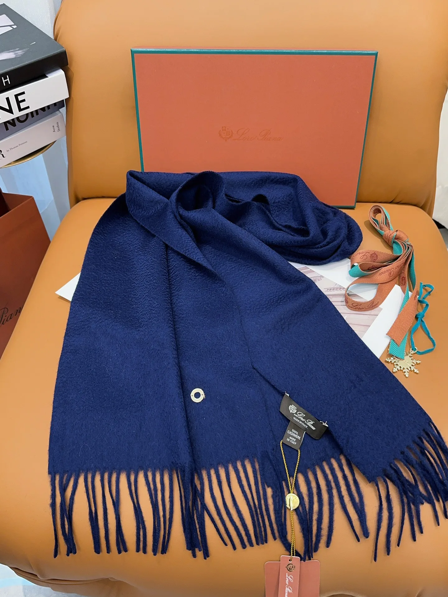 Scarves LORO PIANA 18105451