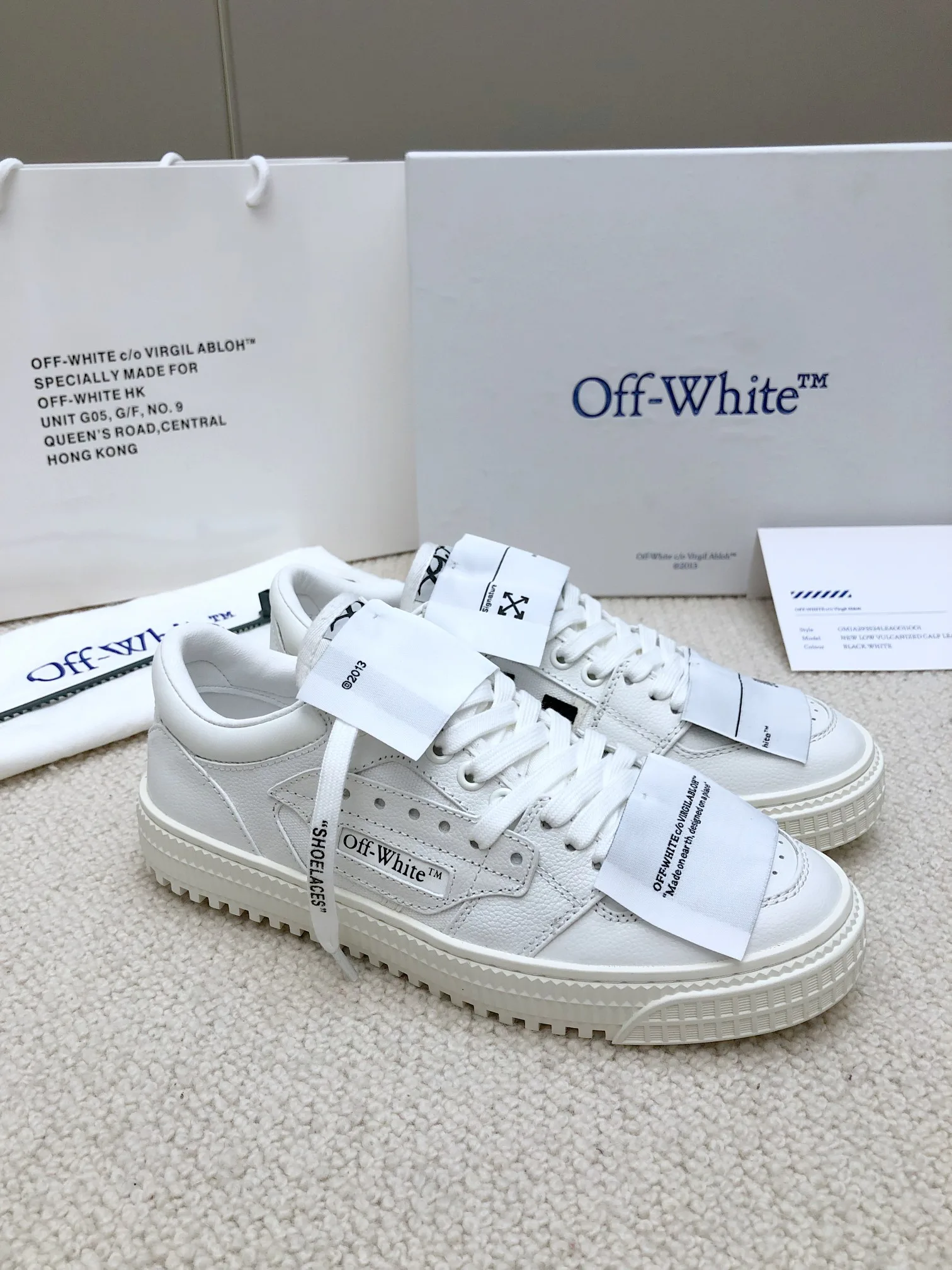 Women's Sneakers OFF-WHITE 18158684