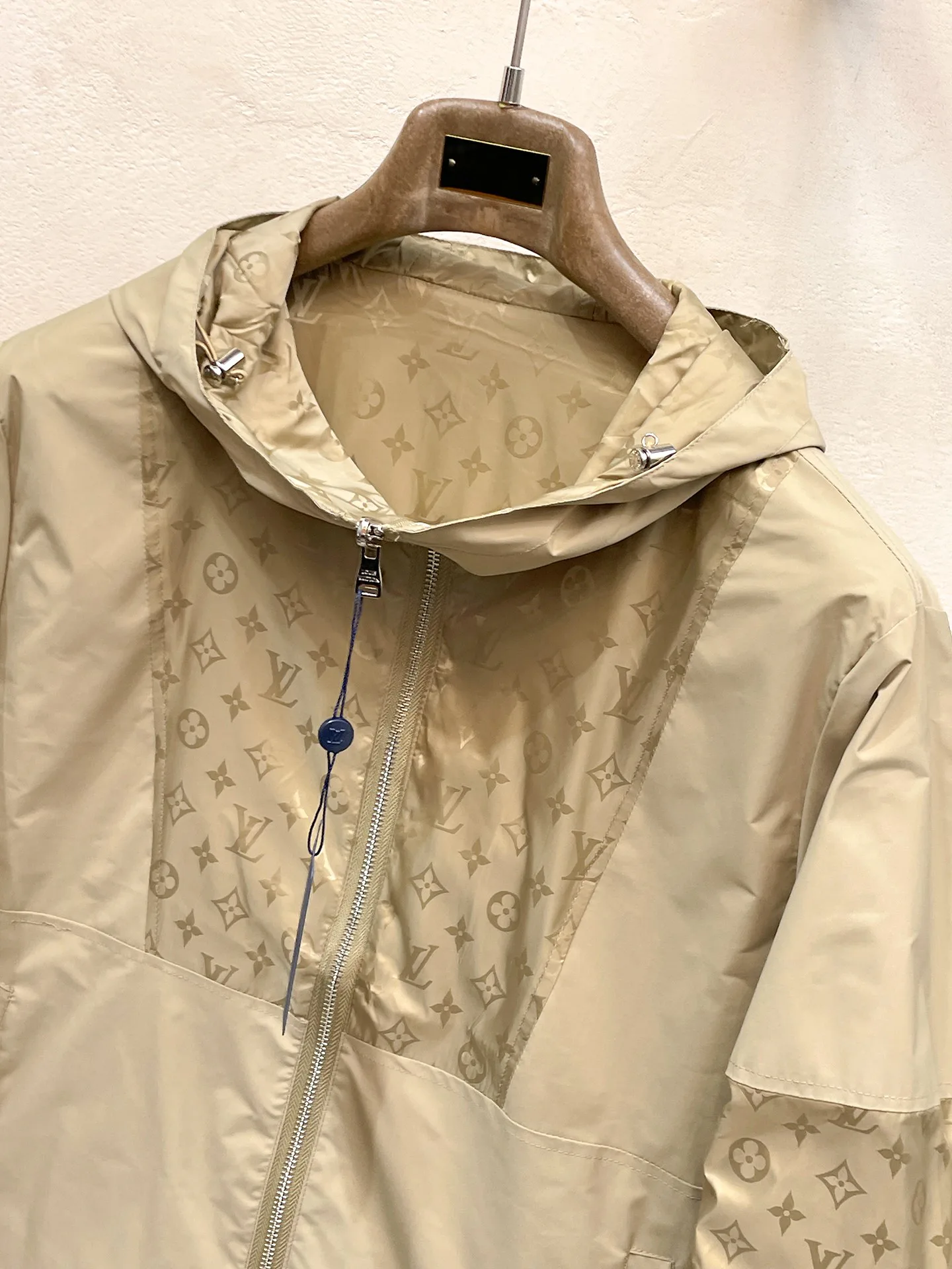Men's Jackets And Down Jackets LOUIS VUITTON 17966718