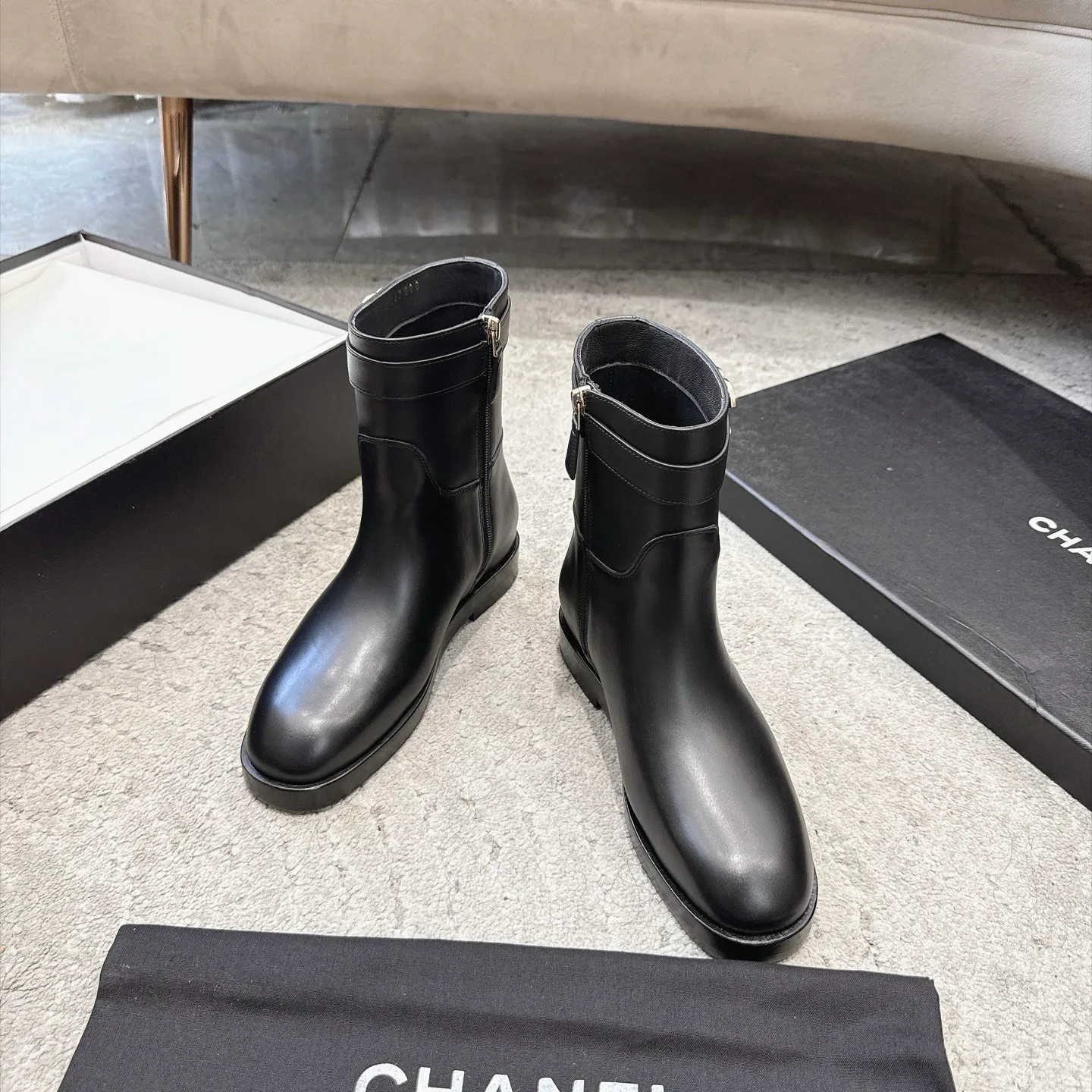 Сапоги Женские Chanel 18559197