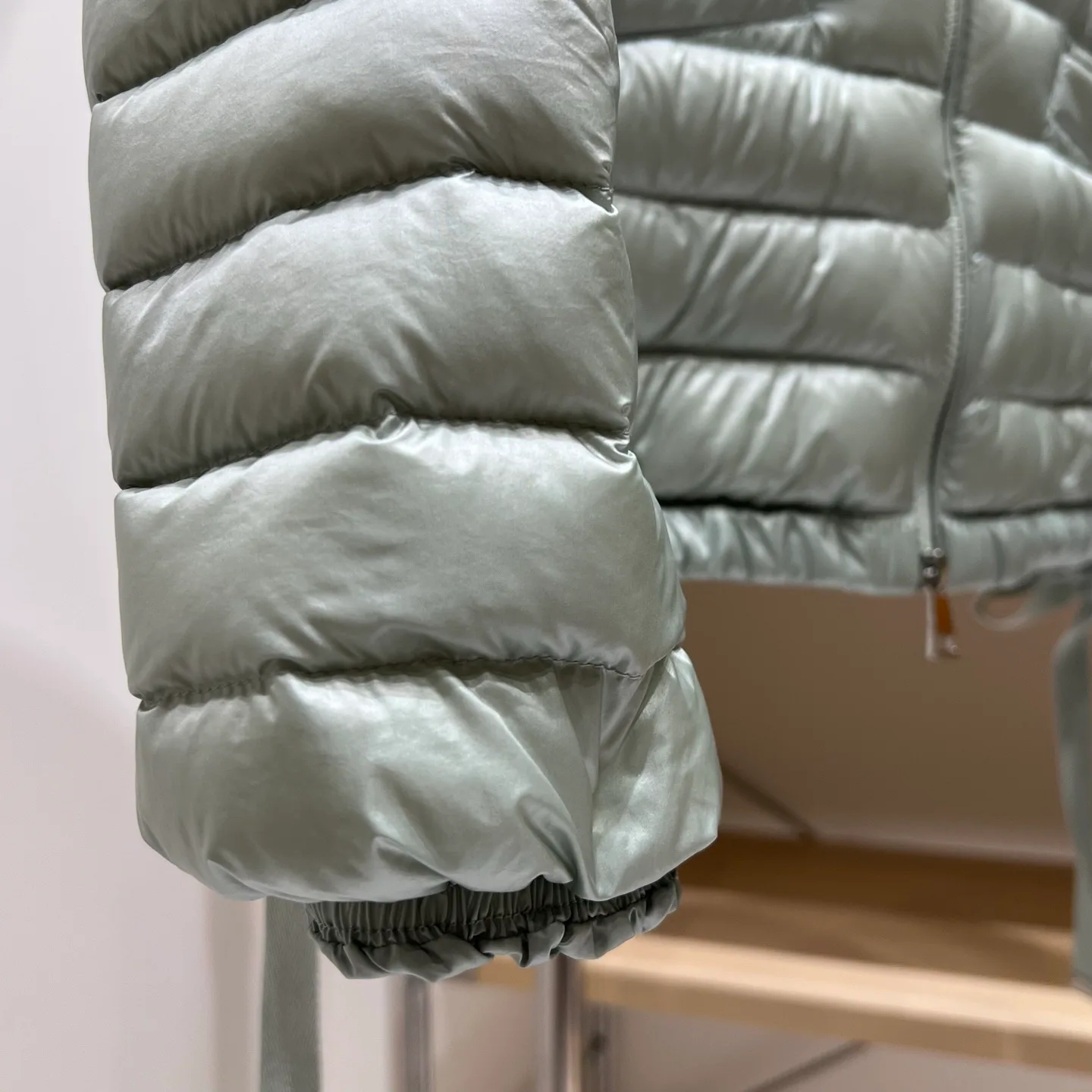 Women's Jackets And Down Jackets MONCLER 17812073