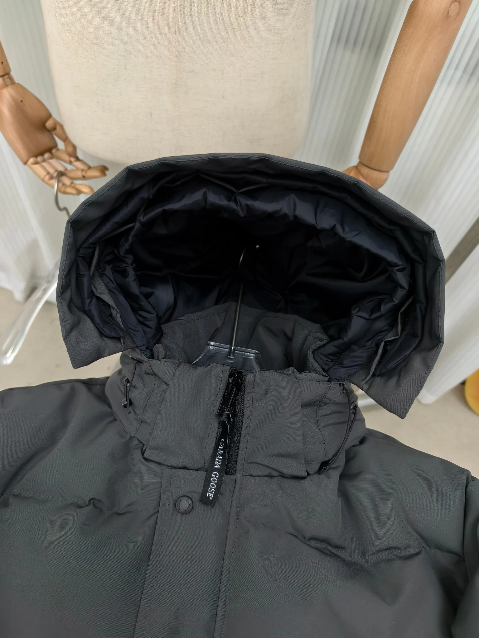 Куртки И Пуховики Мужские Canada Goose 18684526