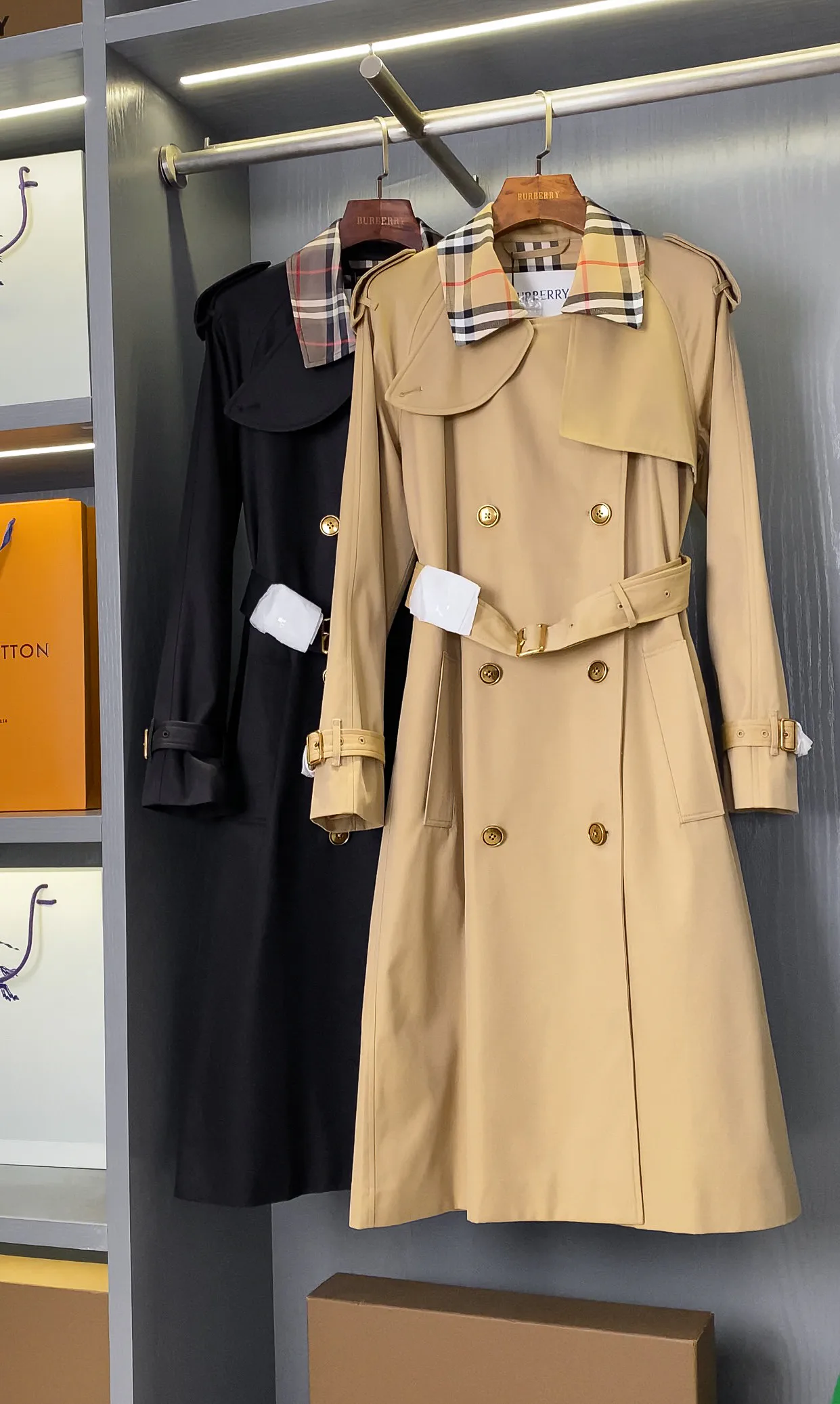 Women's Trench Coats BURBERRY 17998591