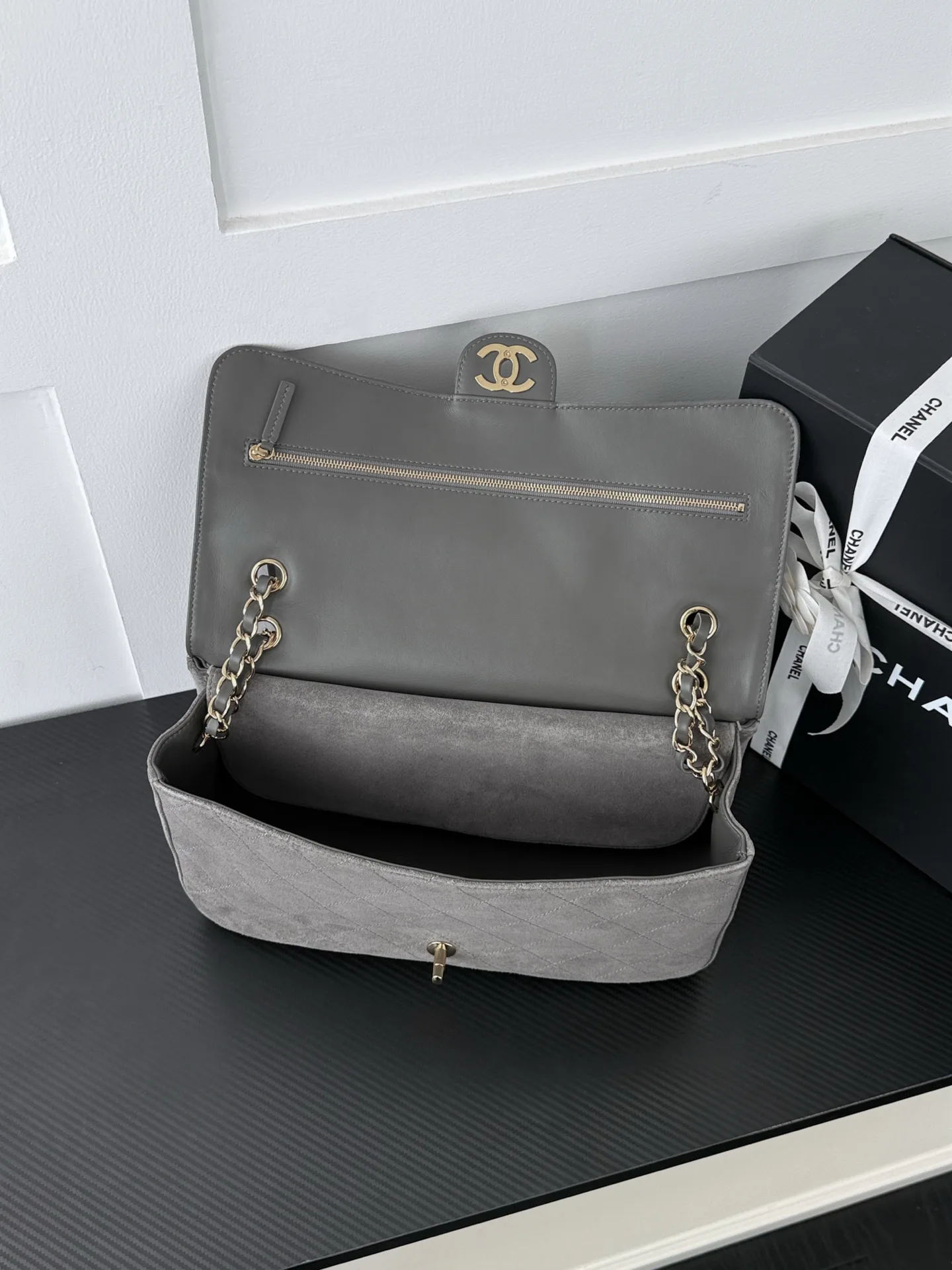 Women's Classic Handbags CHANEL 17929236