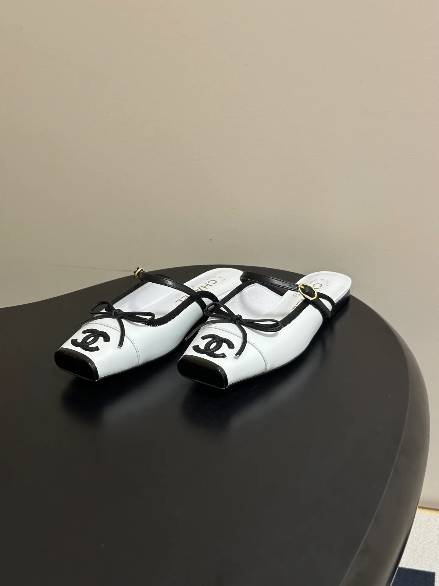 Women's Mules And Clogs CHANEL 17338406