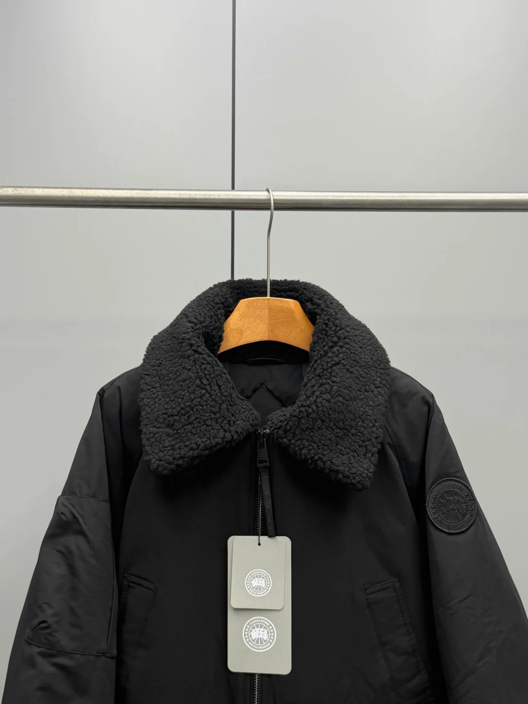 Men's Jackets And Down Jackets CANADA GOOSE 18434576