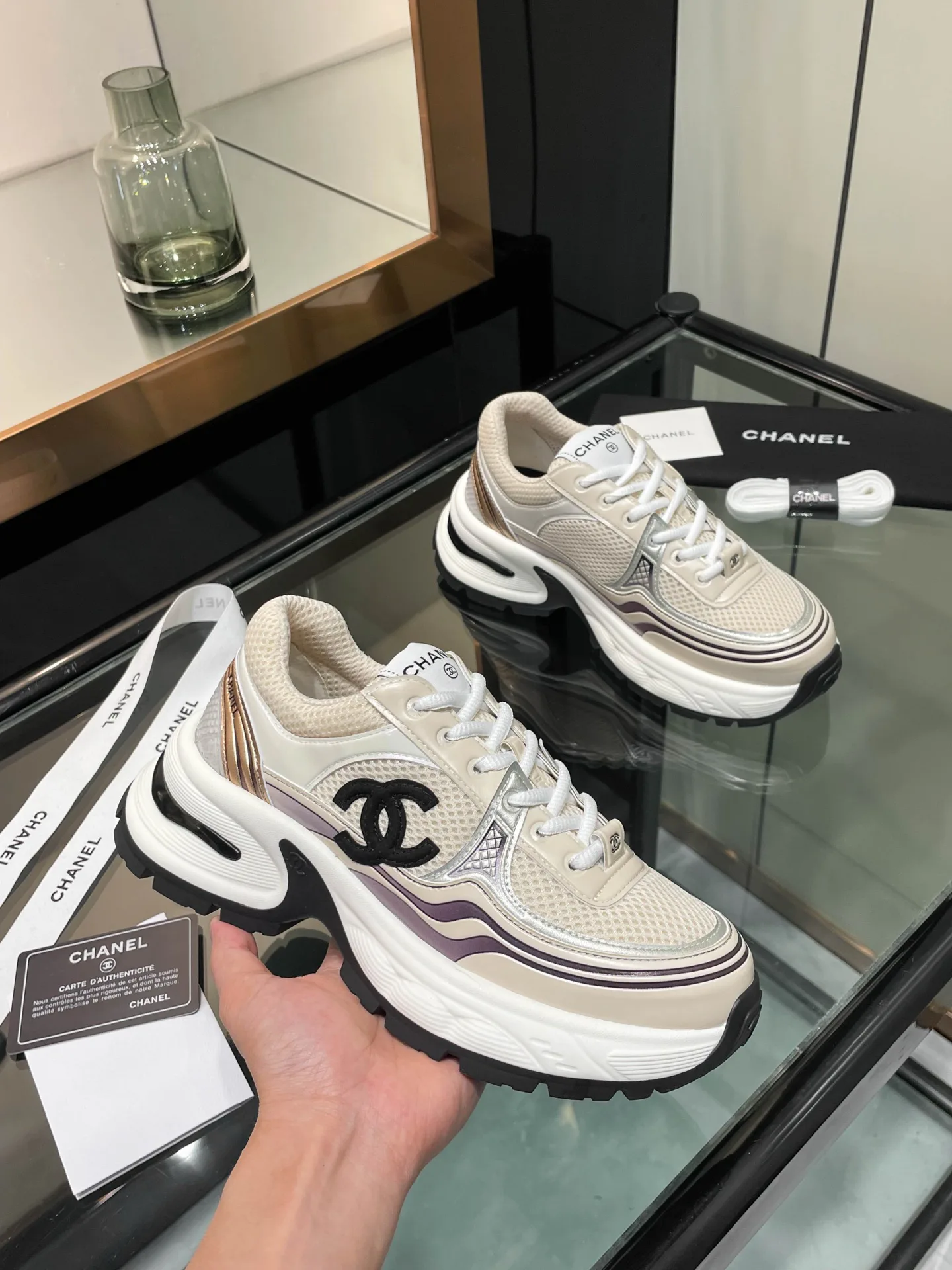 Кроссовки Женские Chanel 18678685