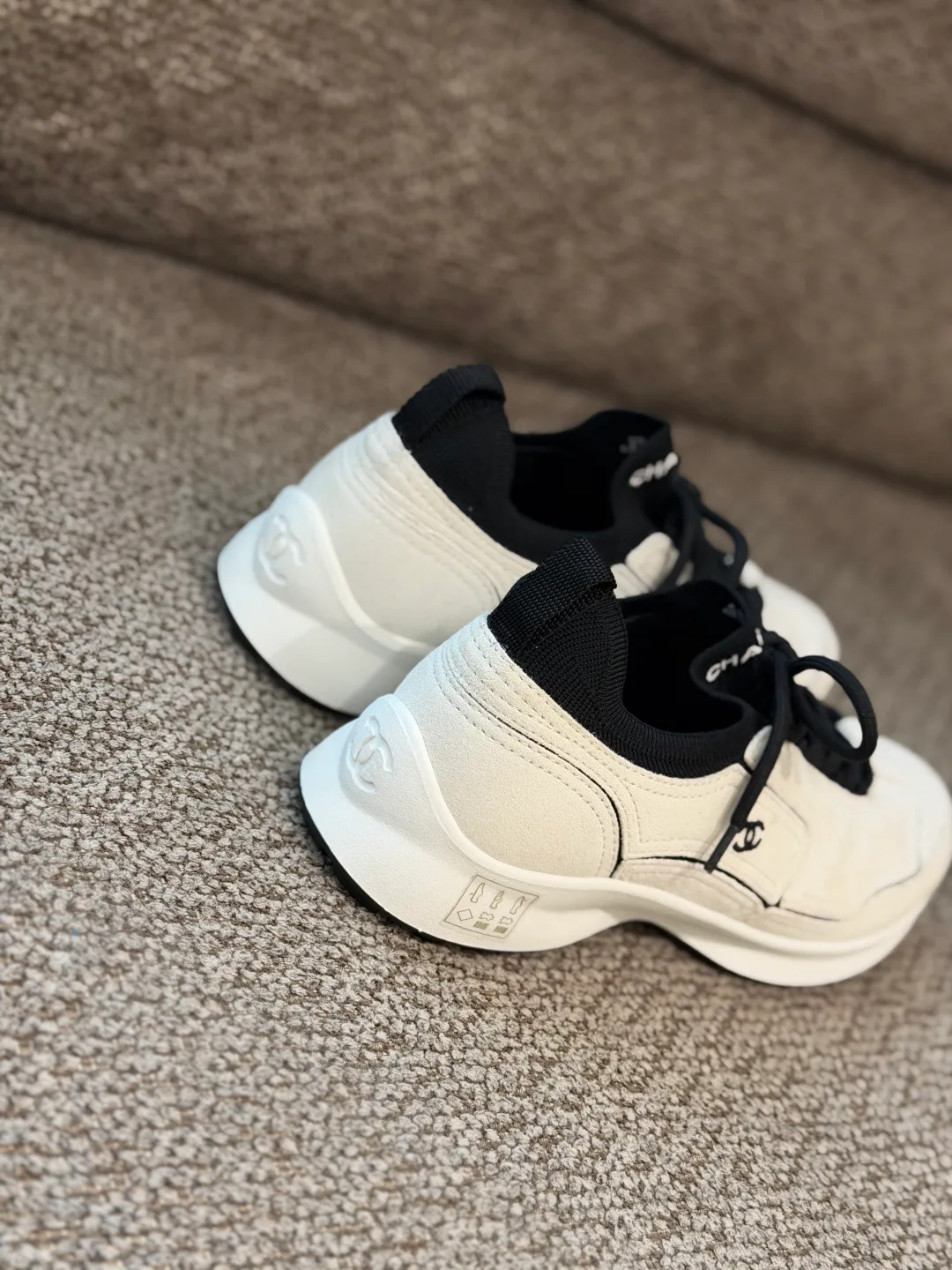 Women's Sneakers CHANEL 18224141
