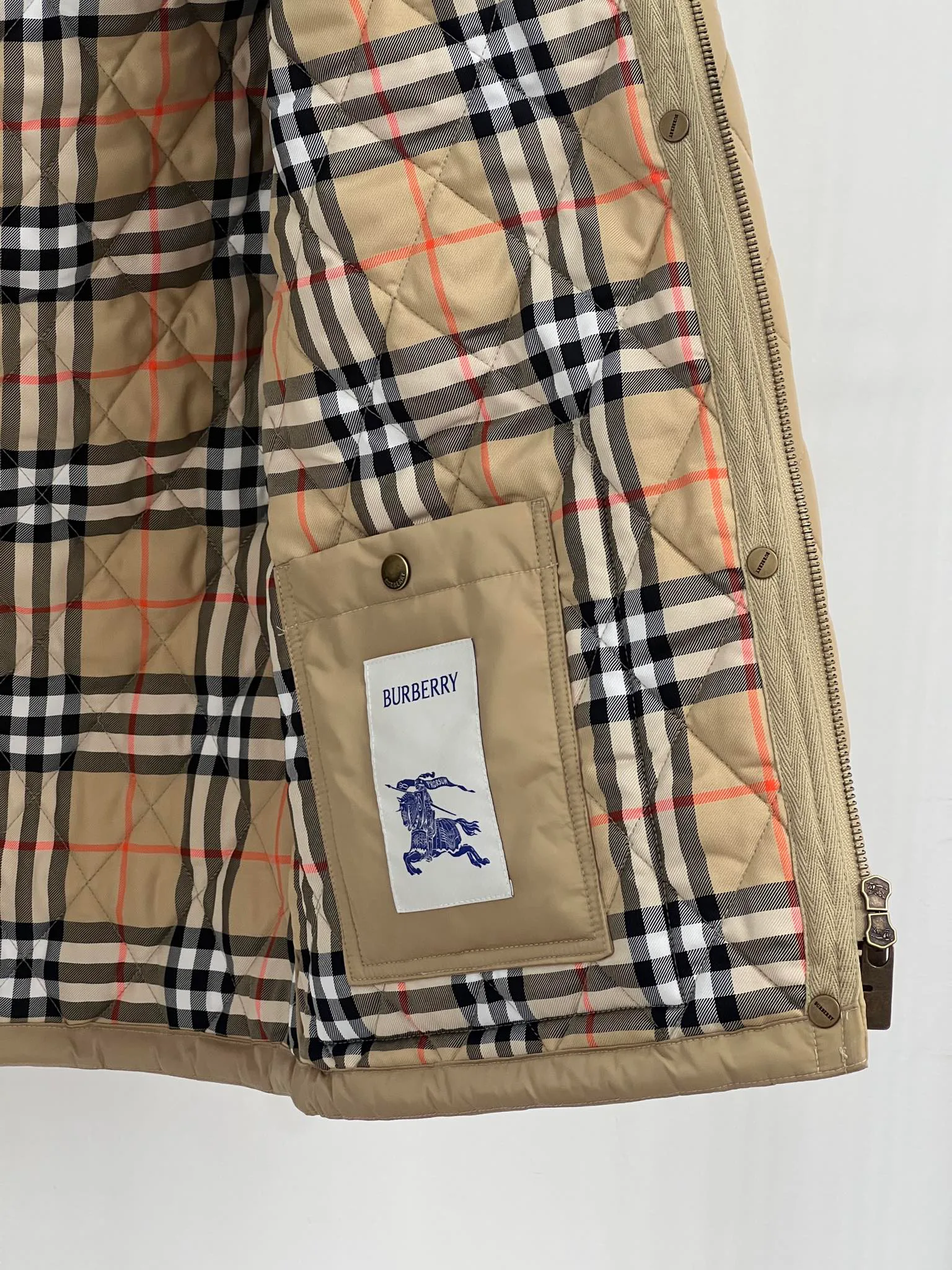 Women's Jackets And Down Jackets BURBERRY 17049700